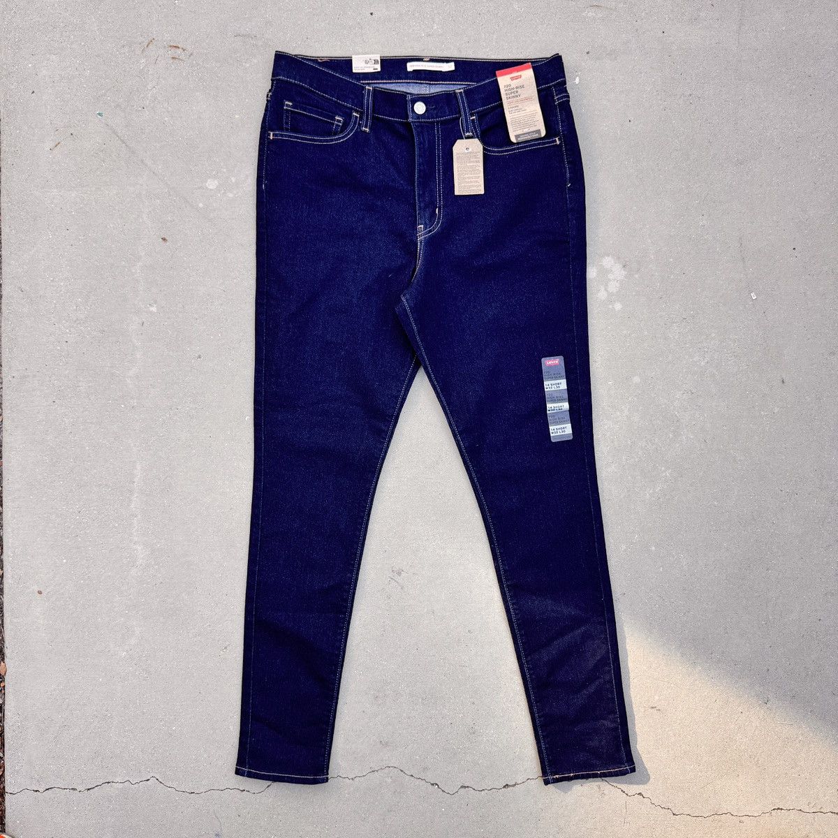 Levi's × Levi's Vintage Clothing × Vintage Levi’s 720 High-Rise Super Skinny Jeans – Brand New with Tag Size 32" / US 10 / IT 46 - 1 Thumbnail