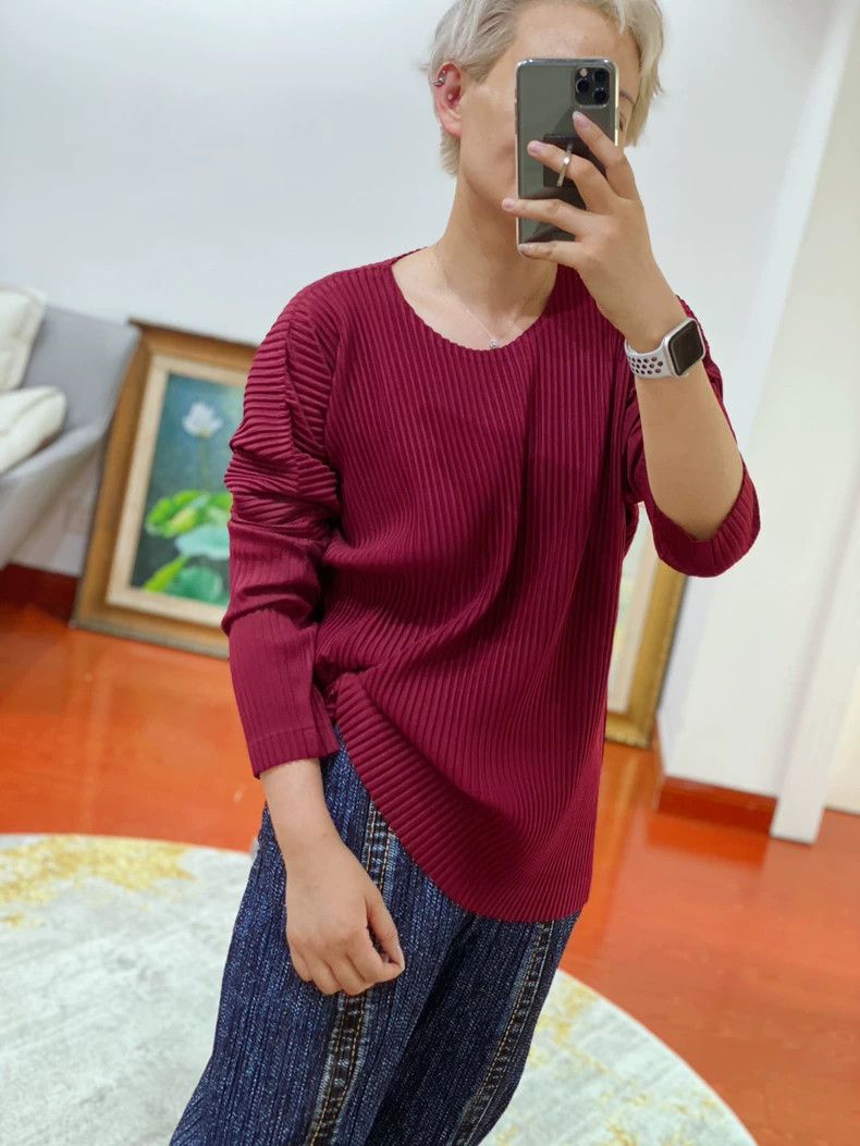 Issey Miyake issey miyake Burgundy top 2506-Nextarrow Size US M / EU 48-50 / 2 - 4 Thumbnail