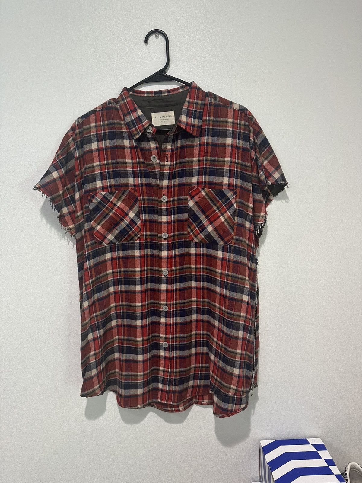 Fear Of God Fourth Collection Cutoff Flannel - Medium - Tops 