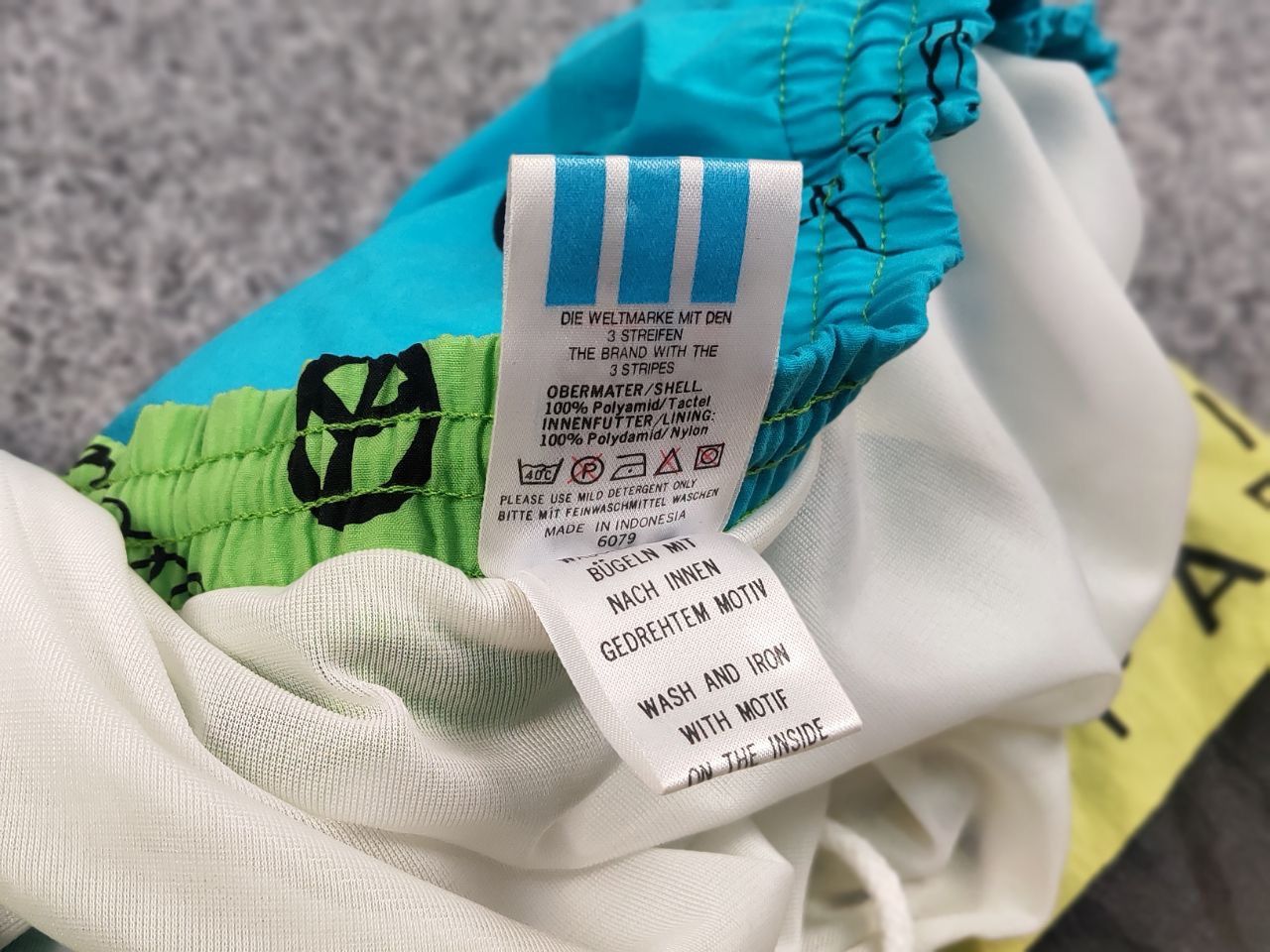Adidas Rare Vintage 90s Adidas Line Wave There Multi Logo Shorts Size US 34 / EU 50 - 13 Thumbnail