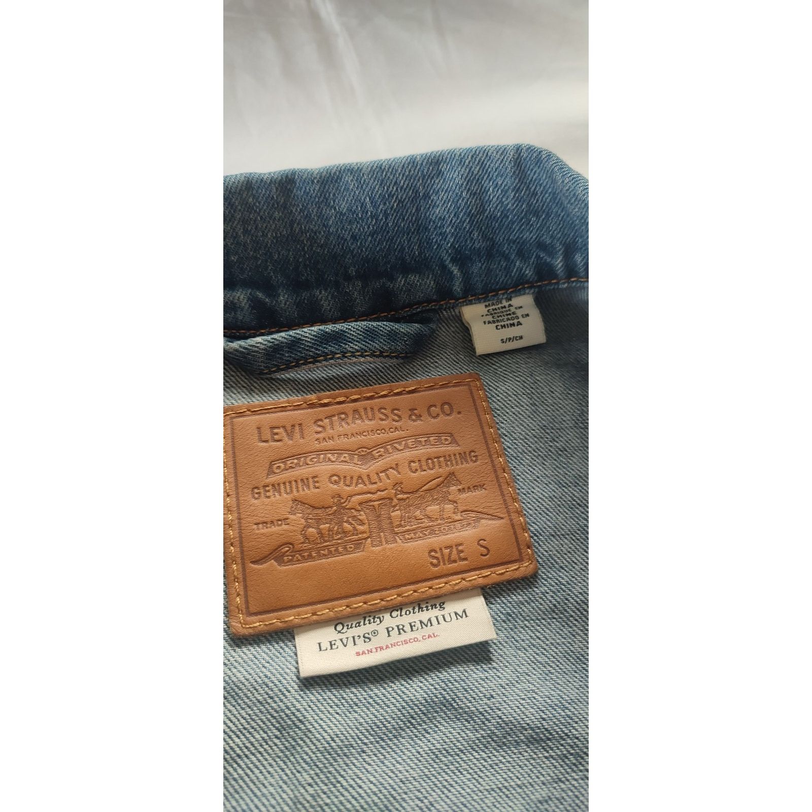 Levi's Levi’s Women’s Jean Jacket – Size Small Very Good Condition Size S / US 4 / IT 40 - 3 Thumbnail