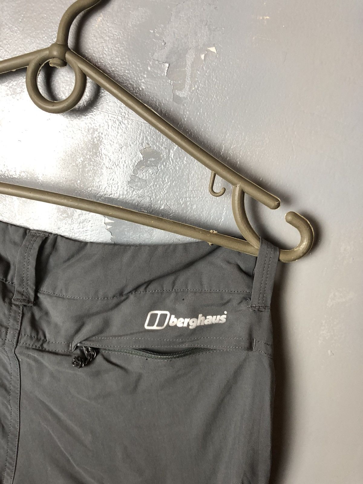 Berghaus Men’s short Berghaus size 28 Size US 28 / EU 44 - 10 Thumbnail