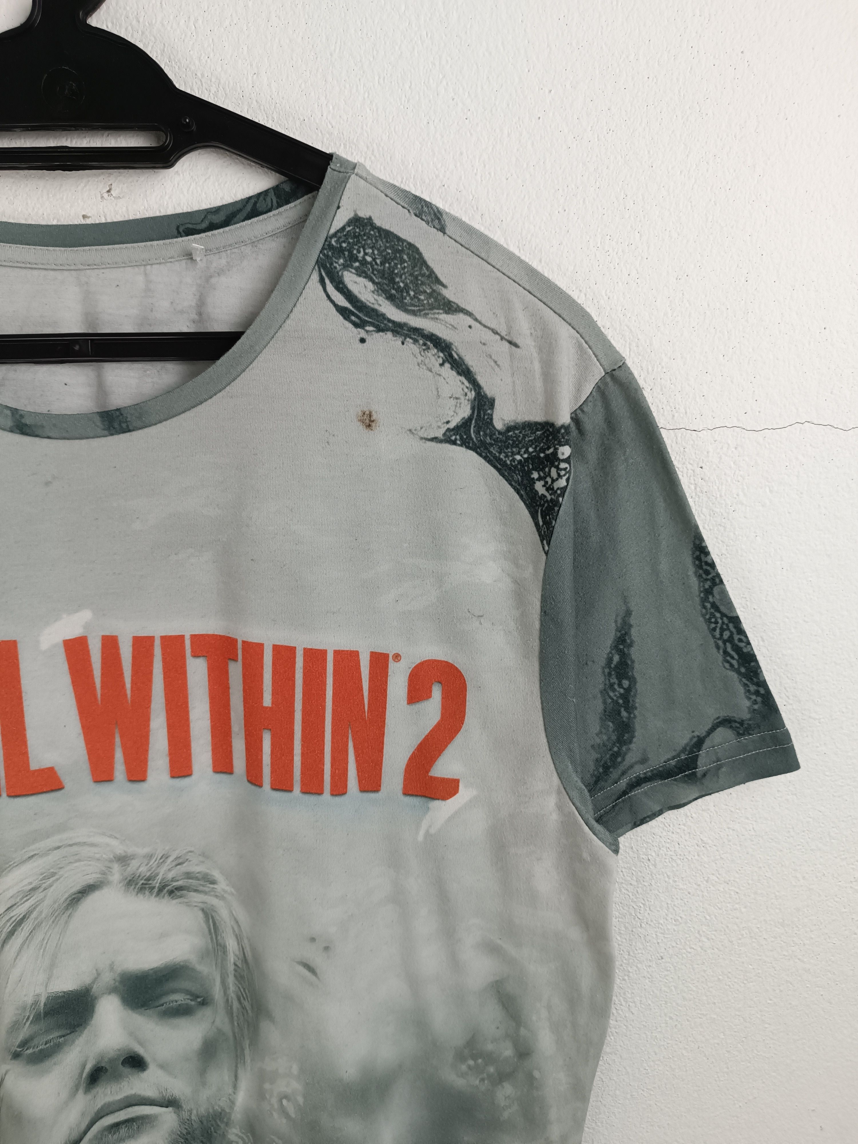 Playstation THE EVIL WITHIN 2 GAME PROMO TS elden ring halo call of duty Size US M / EU 48-50 / 2 - 6 Thumbnail