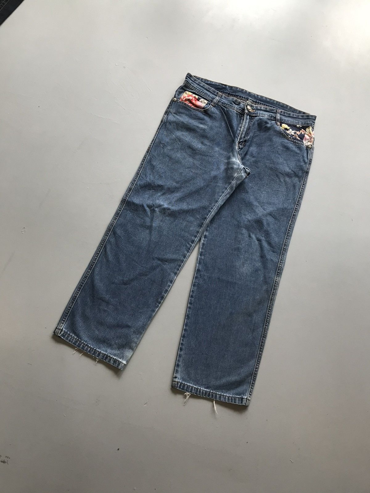 Japanese Brand Vintage world traveller koi fish embroidered denim Size US 38 / EU 54 - 13 Thumbnail