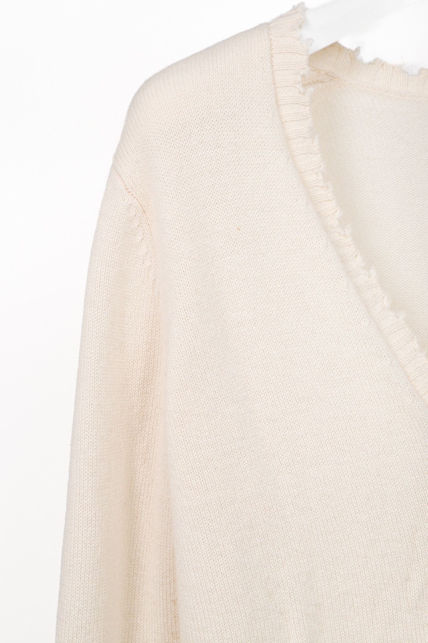 Allude Cream Wool & Cashmere Distressed V-Neck Cardigan