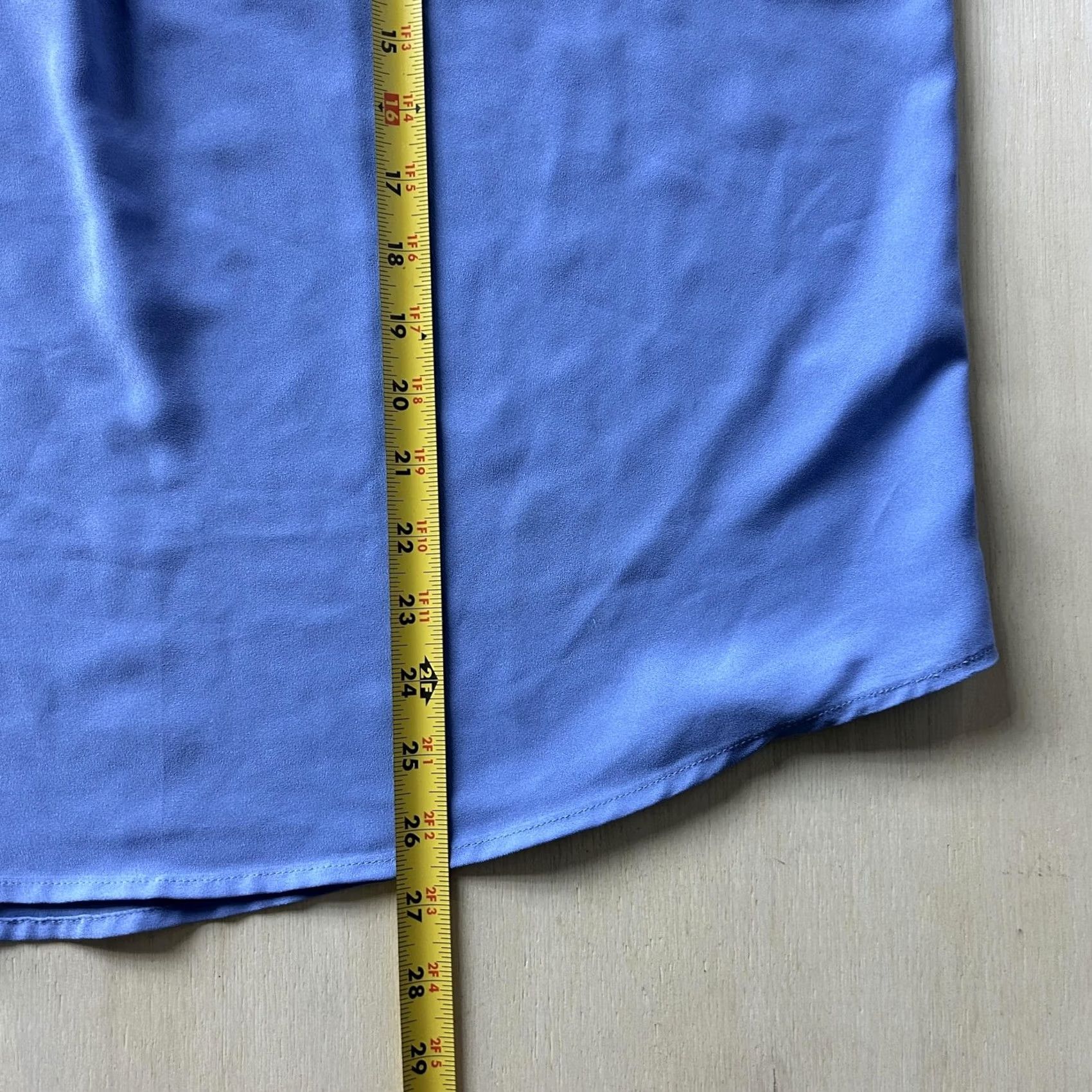 Banana Republic Banana Republic Blouse Womens Large Blue V-Neck Cap Sleeve Workwear Top Size L / US 10 / IT 46 - 5 Thumbnail
