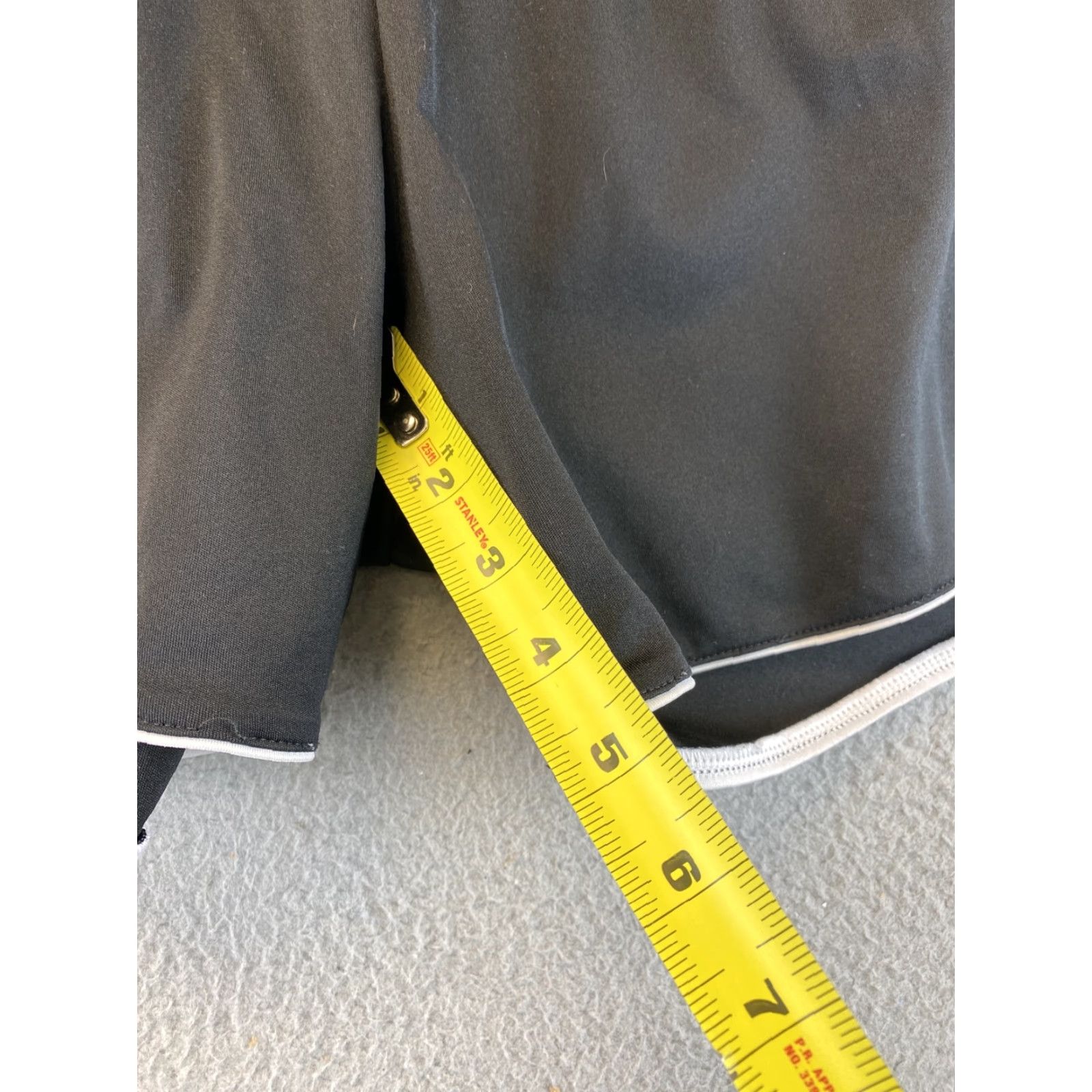 Adidas VINTAGE Adidas Women's Athletic Running Shorts Large Black/White Sport Wear Size L Size 36" / US 14 / IT 50 - 7 Thumbnail