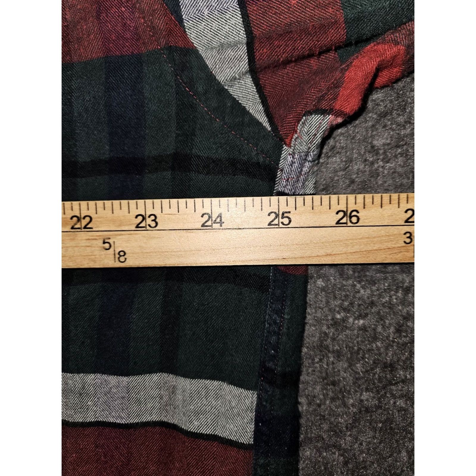 Tommy Hilfiger VINTAGE Tommy Hilfiger Button-Down Shirt Mens XL Green Plaid 90s Retro Embroidered Long Sleeve Button-Up Size US XL / EU 56 / 4 - 3 Thumbnail