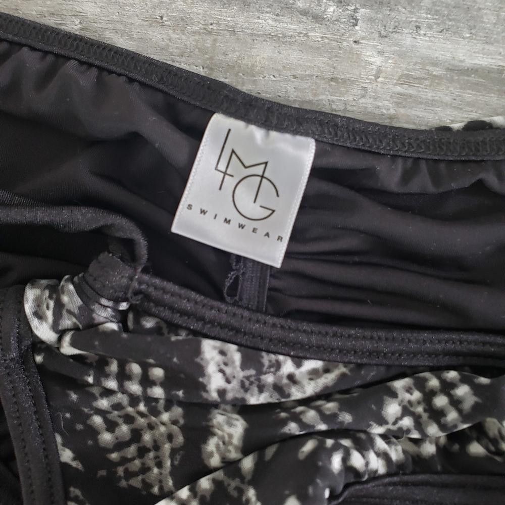 Designer Black Grey Snakeskin LMG Bikini Bottoms Size ONE SIZE - 3 Thumbnail