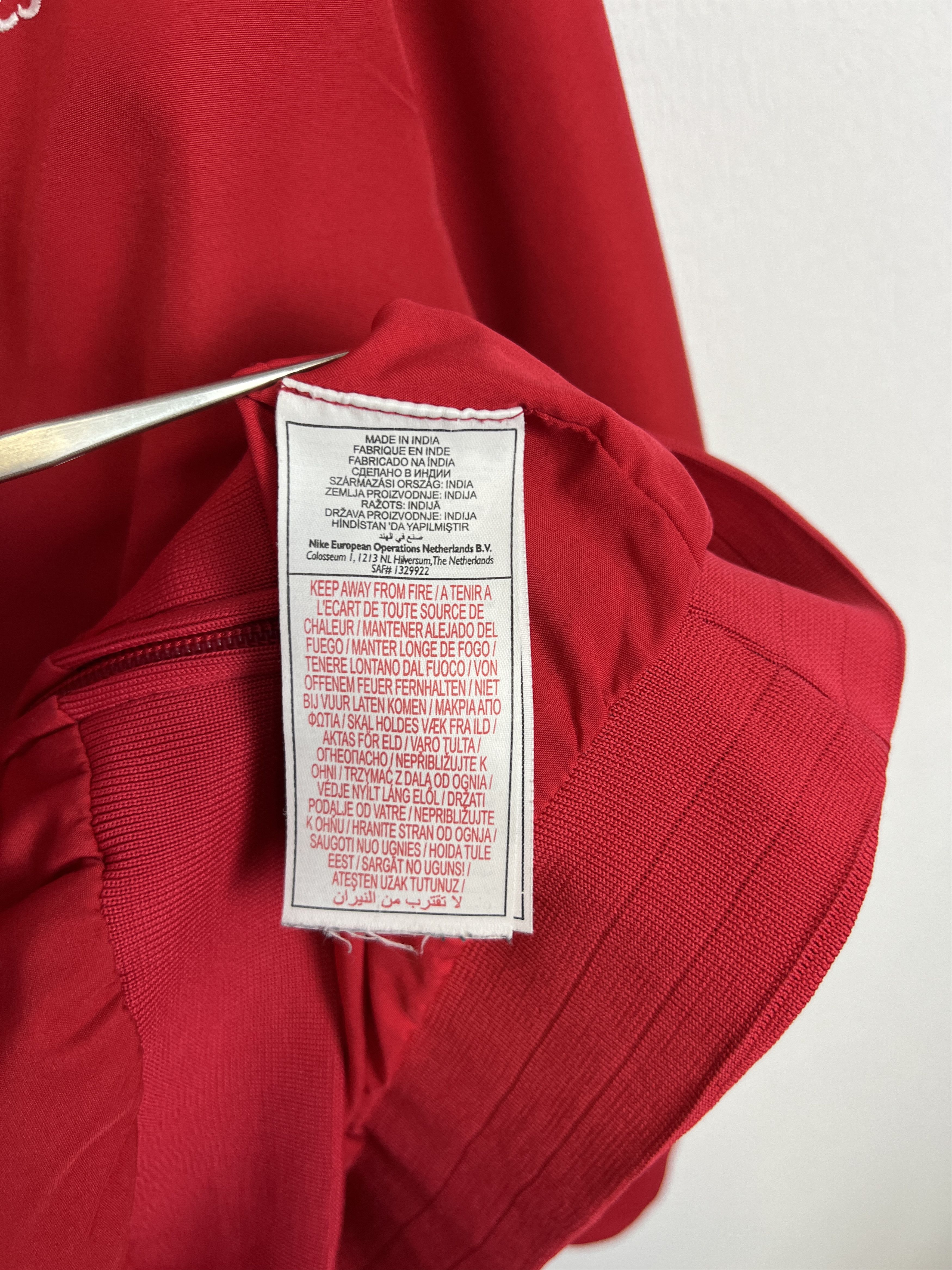 Nike Vintage Nike Arsenal Football Jacket Soccer Track Top Size US M / EU 48-50 / 2 - 11 Thumbnail