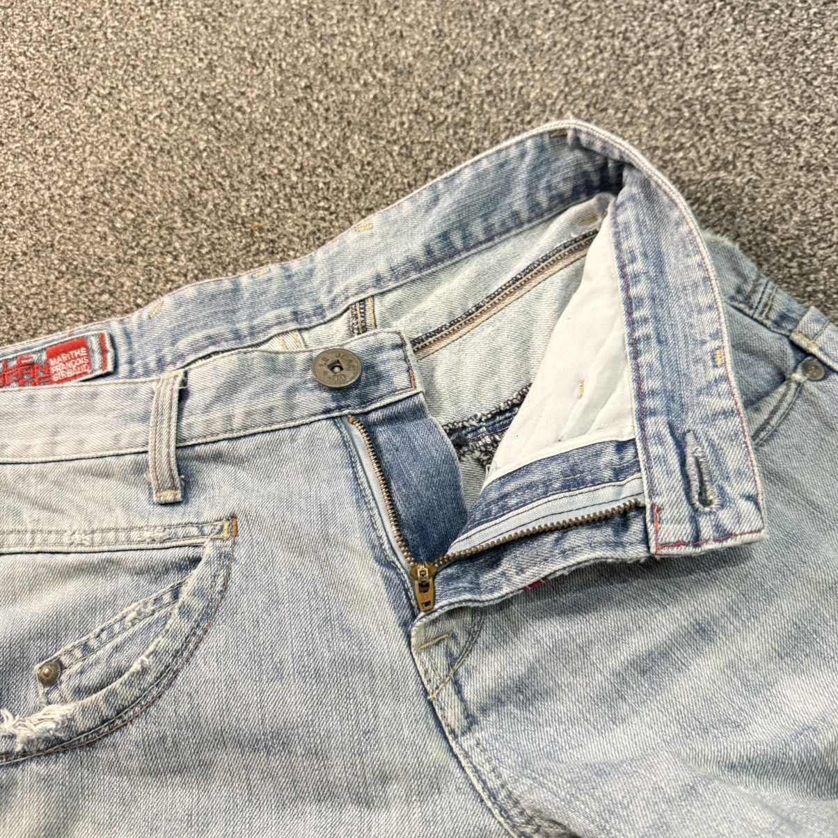 Marithe + Francois Girbaud 2000 y2k MFG Fashionista Light Wash Blue Distressed Denim Size US 31 - 13 Thumbnail