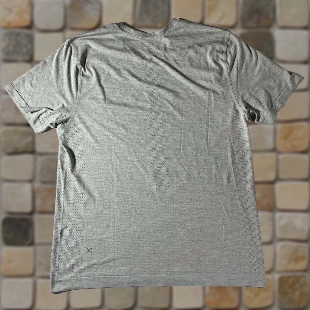Lululemon Lululemon Metal Vent Tech T-Shirt Men XL Gray Activewear Short Sleeve Crew Neck Pullover Breathable Moisture Wicking Lightweight Stretch Size US XL / EU 56 / 4 - 1 Thumbnail