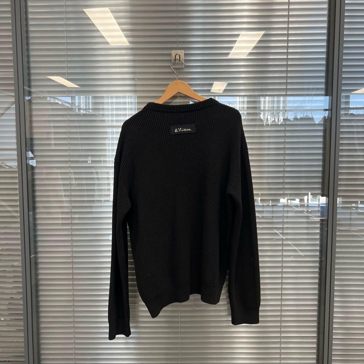 Louis Vuitton LV black teddy bear sweater M 99 new Size US M / EU 48-50 / 2 - 2 Thumbnail