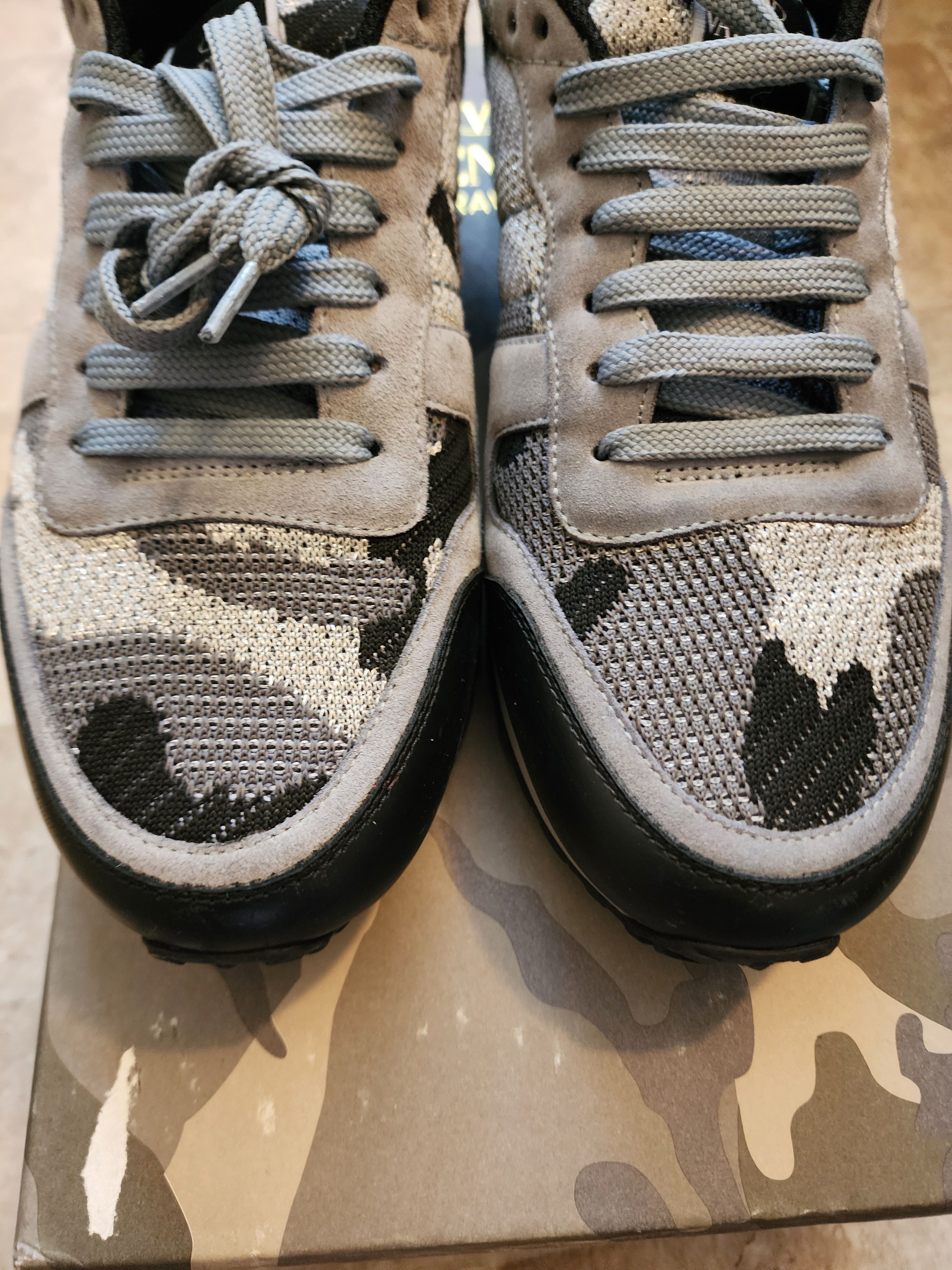 Valentino VALENTINO ROCKRUNNER SNEAKERS SIZE 42 Size US 9 / EU 42 - 7 Thumbnail