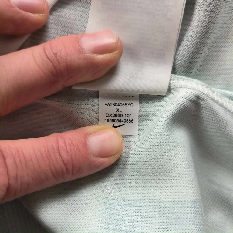 Nike NEW Liverpool 2023-24 Szoboszlai EL football jersey size XL Size US XL / EU 56 / 4 - 8 Thumbnail