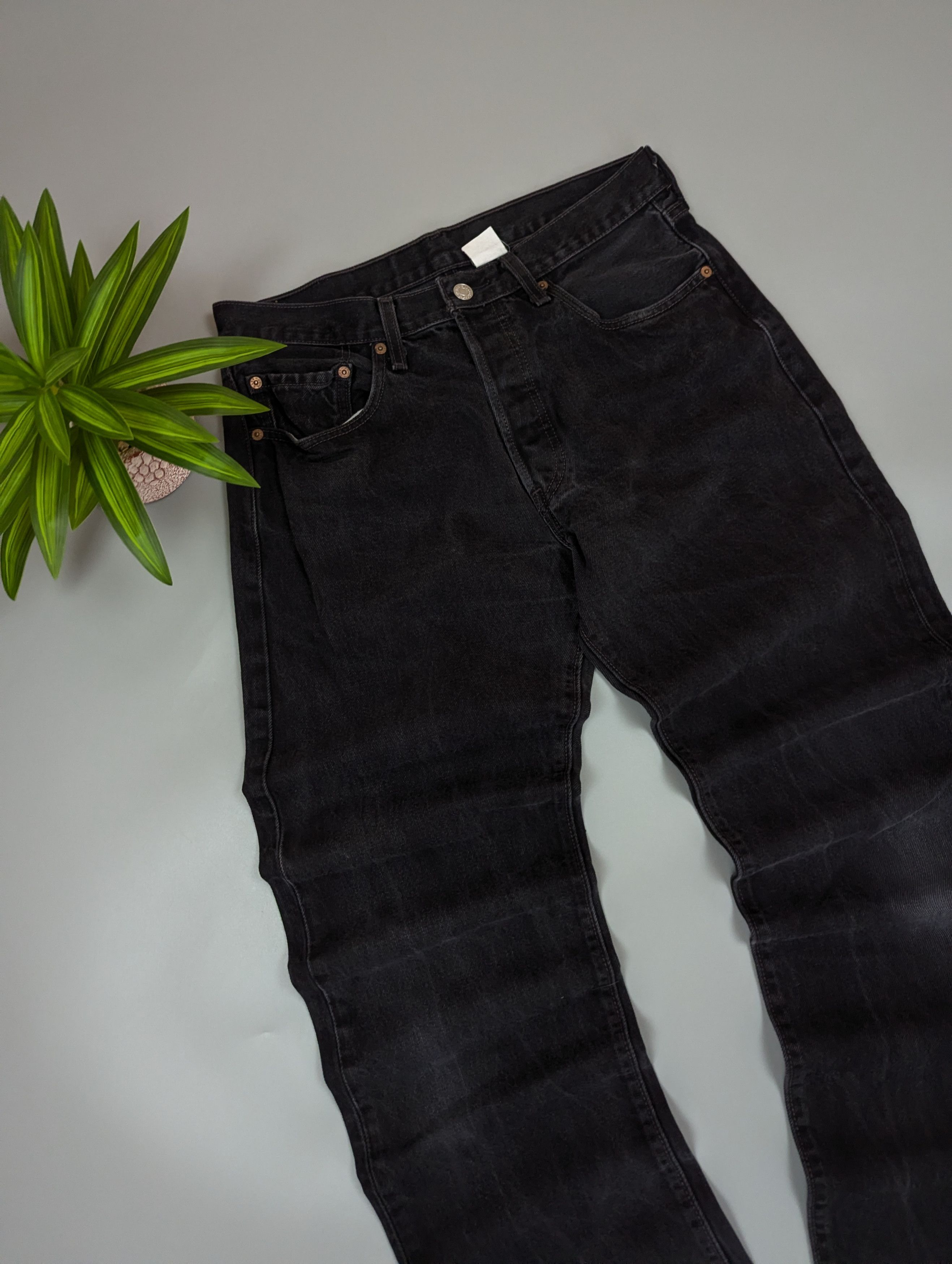 Levi's Vintage Levi's 501 Black Distressed Jeans W31 L34 Faded Size US 31 - 4 Thumbnail