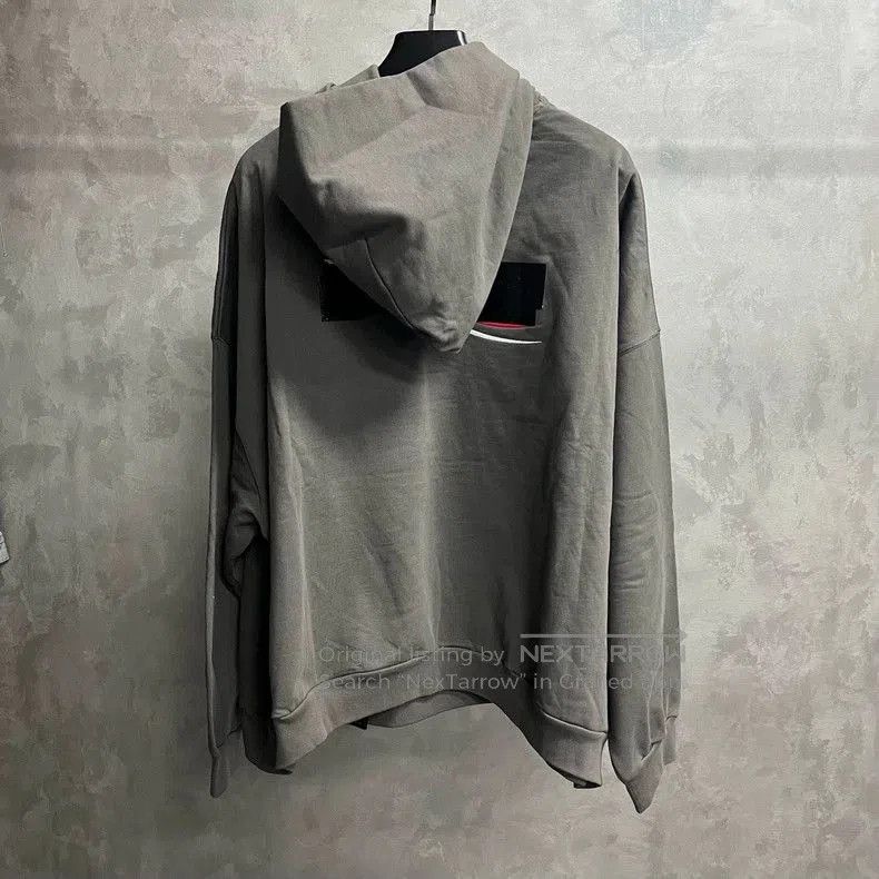 Balenciaga Balenciaga Gray Logo Print Hoodie. Size US XXS / EU 40 - 2 Thumbnail