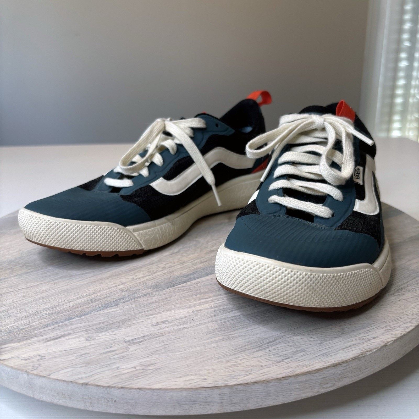 Vans Vans UltraRange Exo Blue White Black Sneakers Unisex M7 W8.5 Size US 7 / EU 40 - 3 Thumbnail