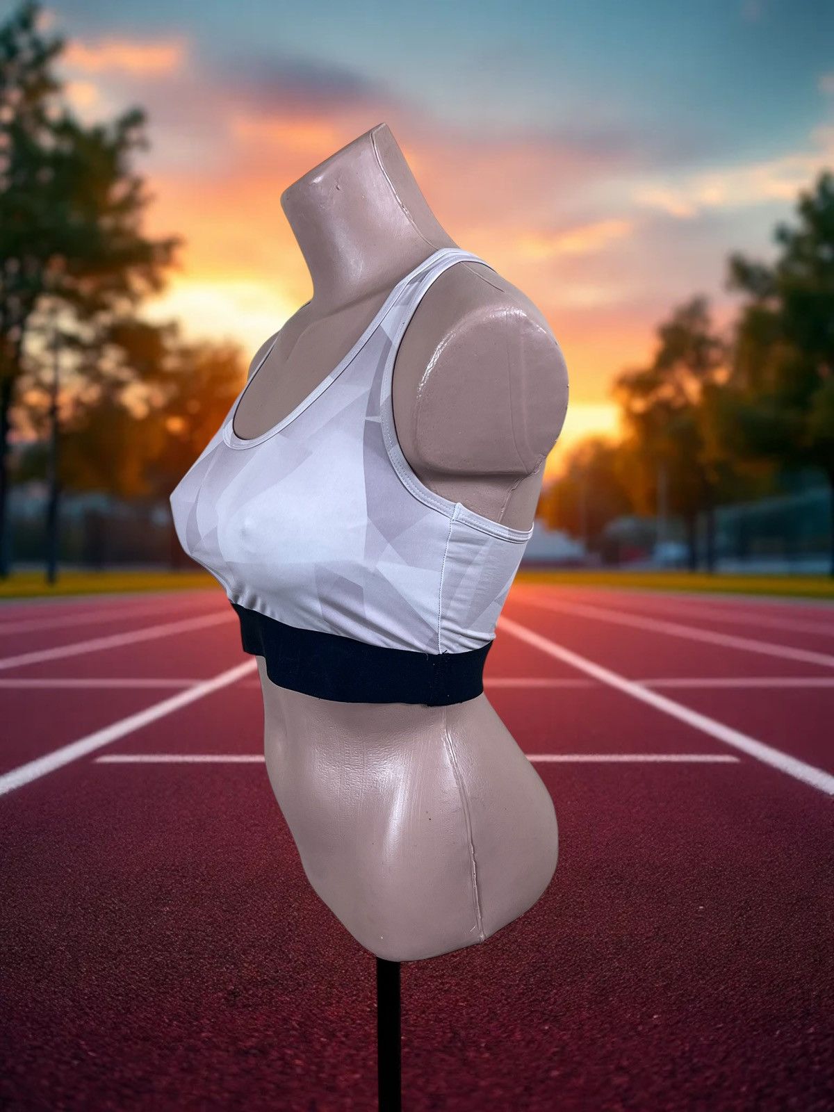 Other Johaug Run sports bra size M Size M / US 6-8 / IT 42-44 - 4 Thumbnail
