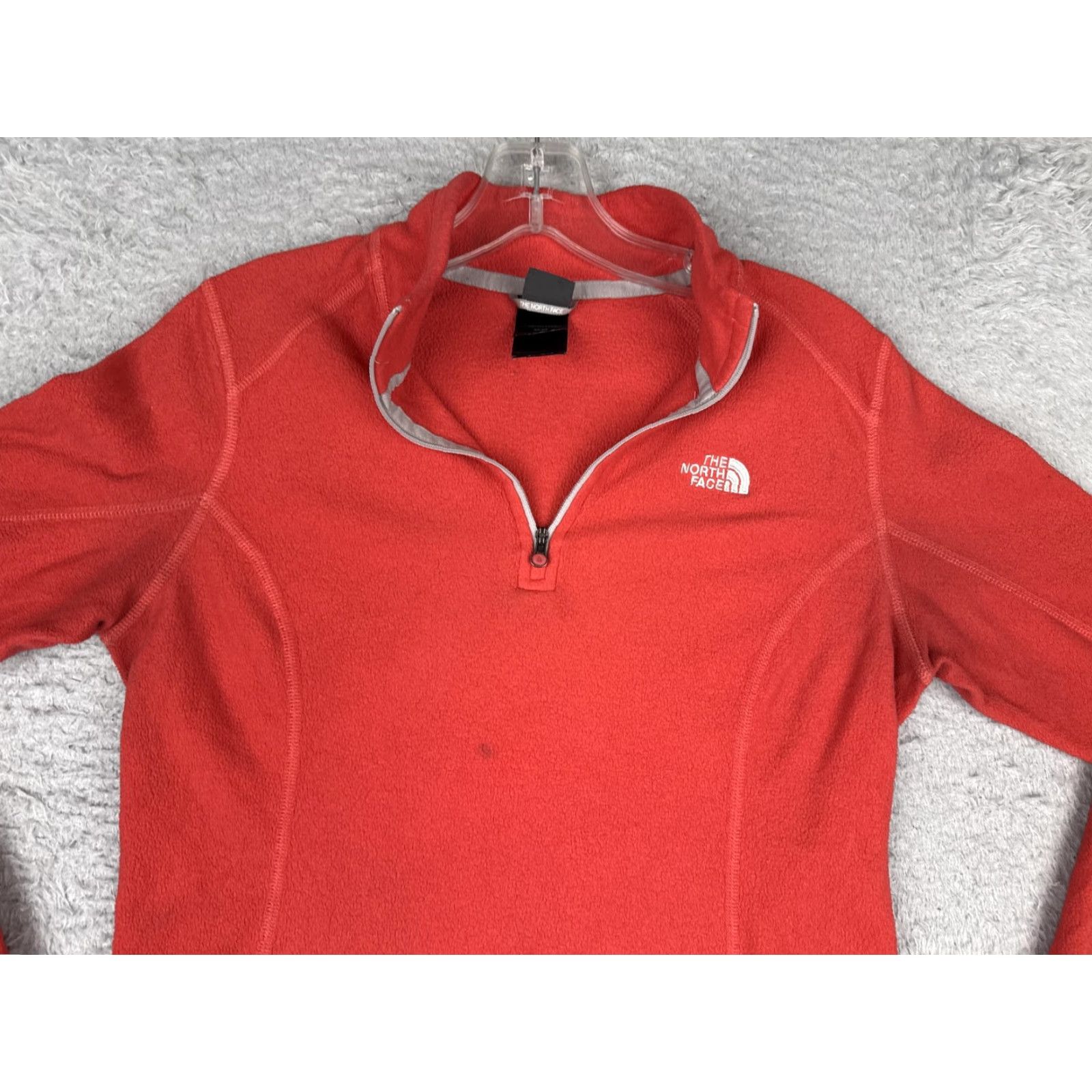 The North Face The North Face Pullover Womens Medium Red 1/4 Zip Lightweight Fleece Hiking Size M / US 6-8 / IT 42-44 - 4 Thumbnail