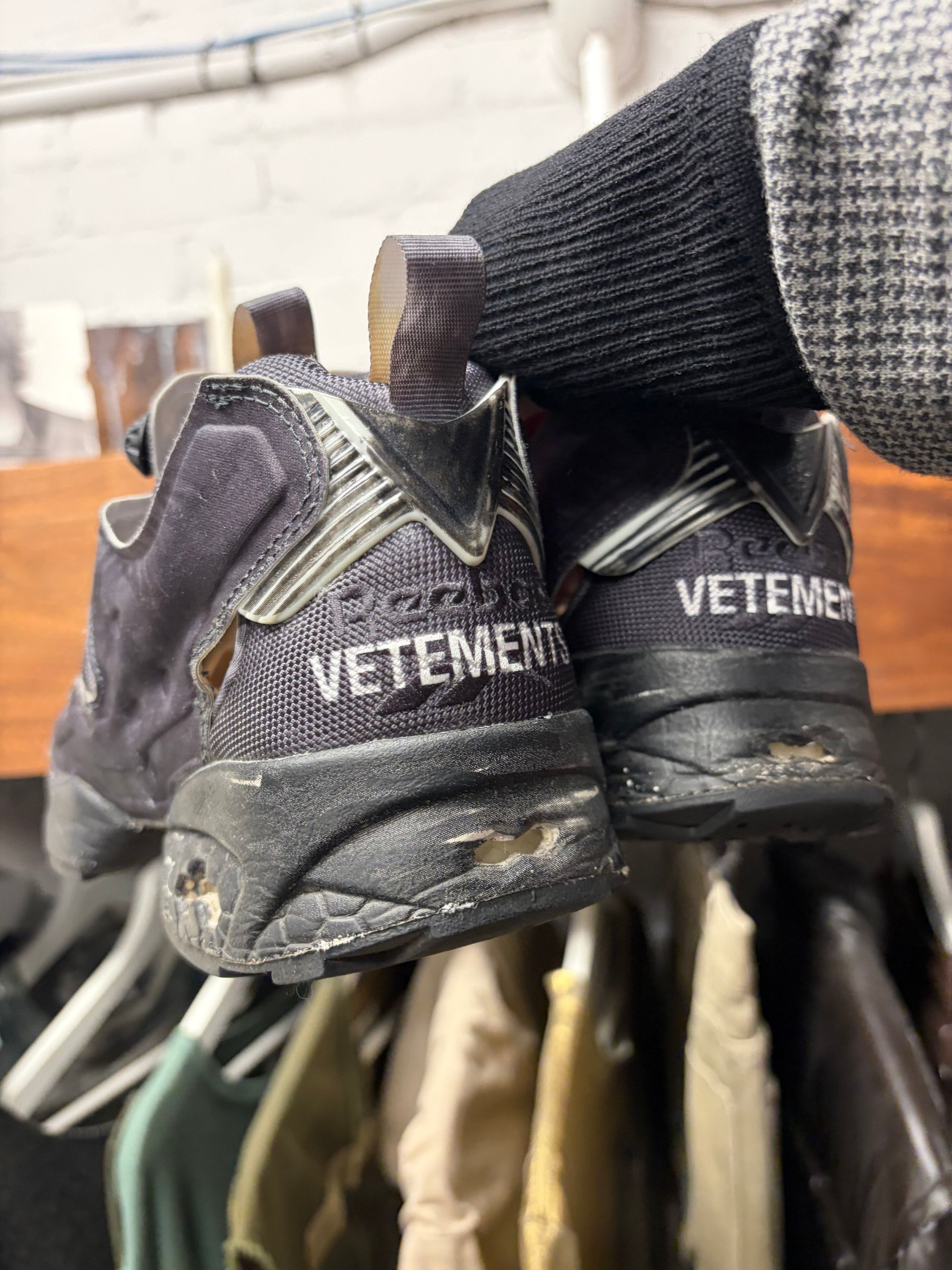 Vetements Vetements x Reebok Dark Purple ‘Instapump’ Low Top Sneakers Size US 9 / EU 42 - 2 Thumbnail
