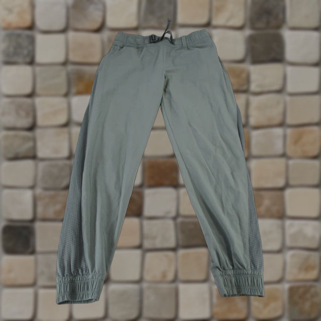 Athleta Athleta Quest Jogger Womens 10 Green Belted Hiking Running Size 32" / US 10 / IT 46 - 1 Thumbnail
