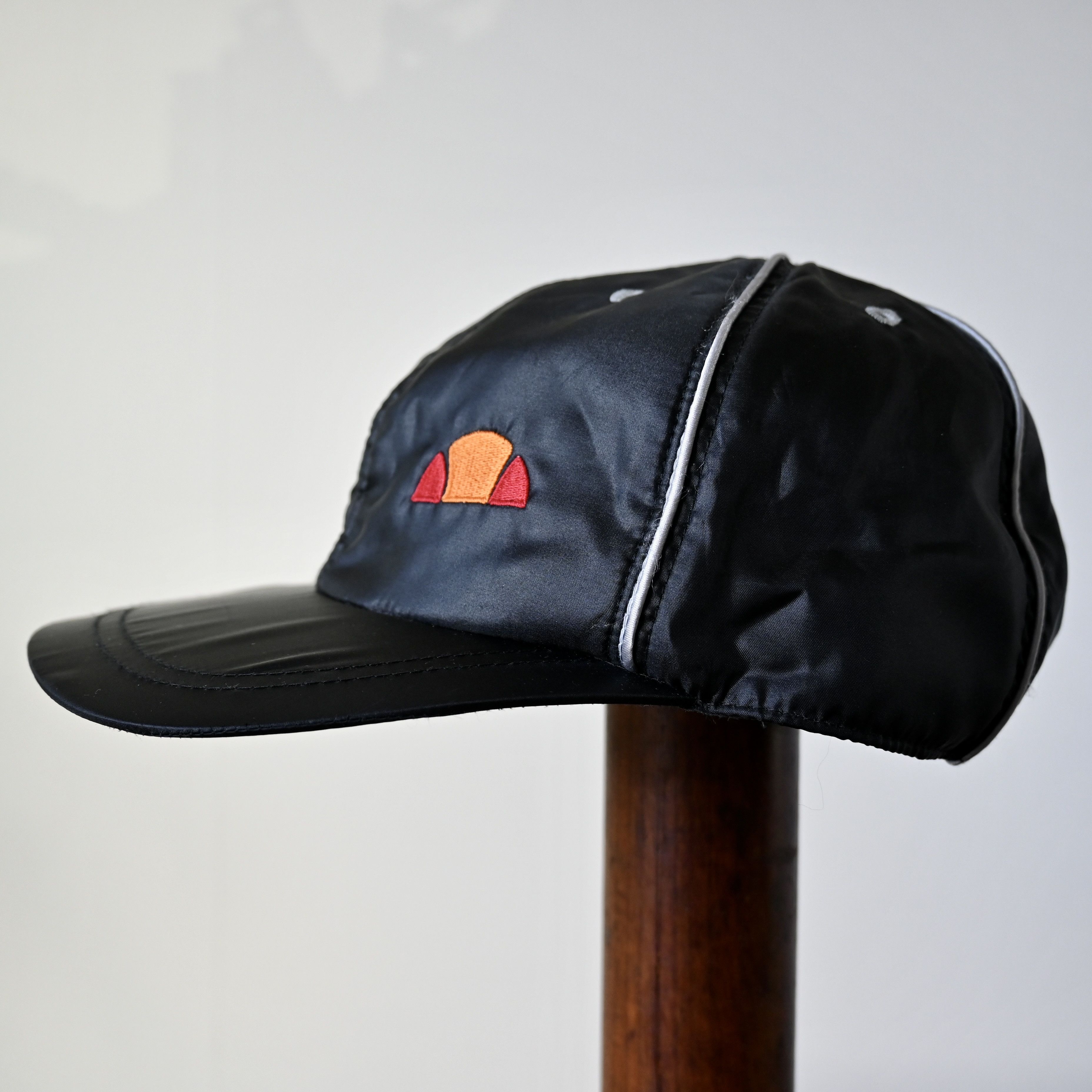 Ellesse VTG 1990s Ellesse logo embroidered 6-panel hat made in Japan Size ONE SIZE - 7 Thumbnail