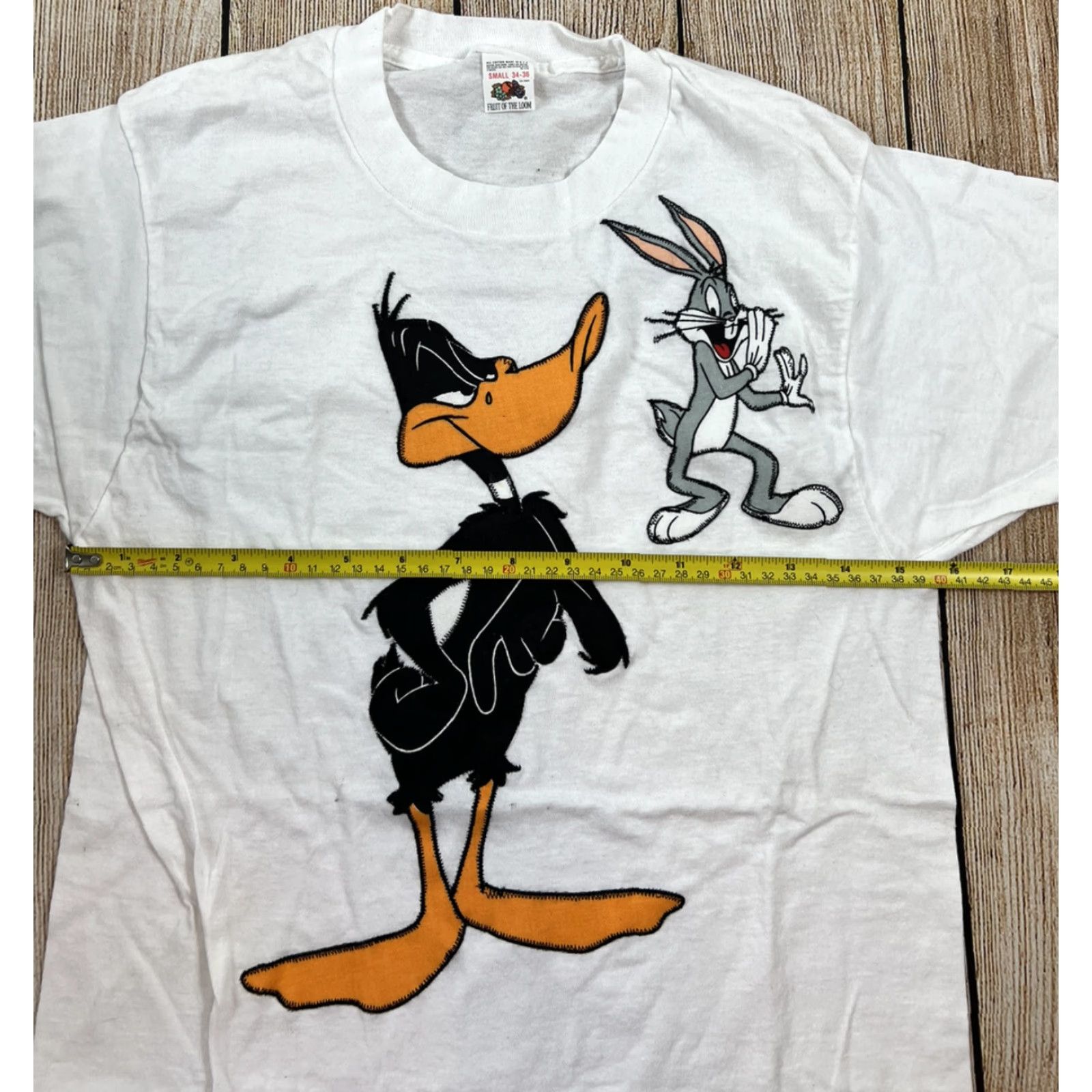 Vintage VINTAGE Looney Tunes Daffy Duck & Bugs Bunny T Shirt White Size S Men's 90s Size US S / EU 44-46 / 1 - 5 Thumbnail