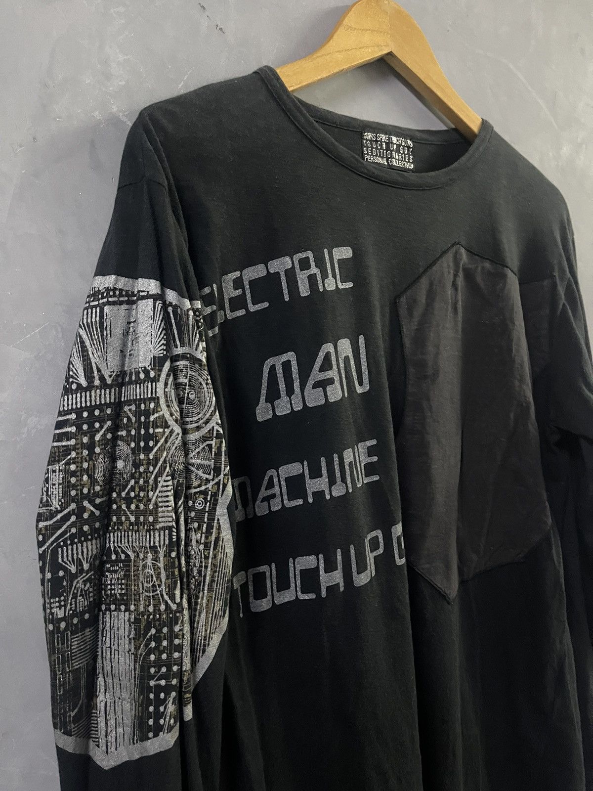 Seditionaries Yanks Spike Touch’ Gun Seditionaries Personal Collection Tee Size US M / EU 48-50 / 2 - 2 Thumbnail