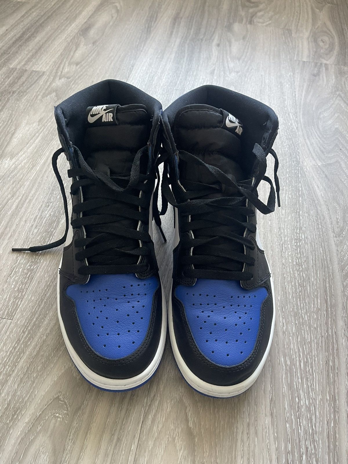 Jordan Brand Air Jordan 1 Retro High OG: Royal Toe (11M) Size US 11 / EU 44 - 3 Thumbnail