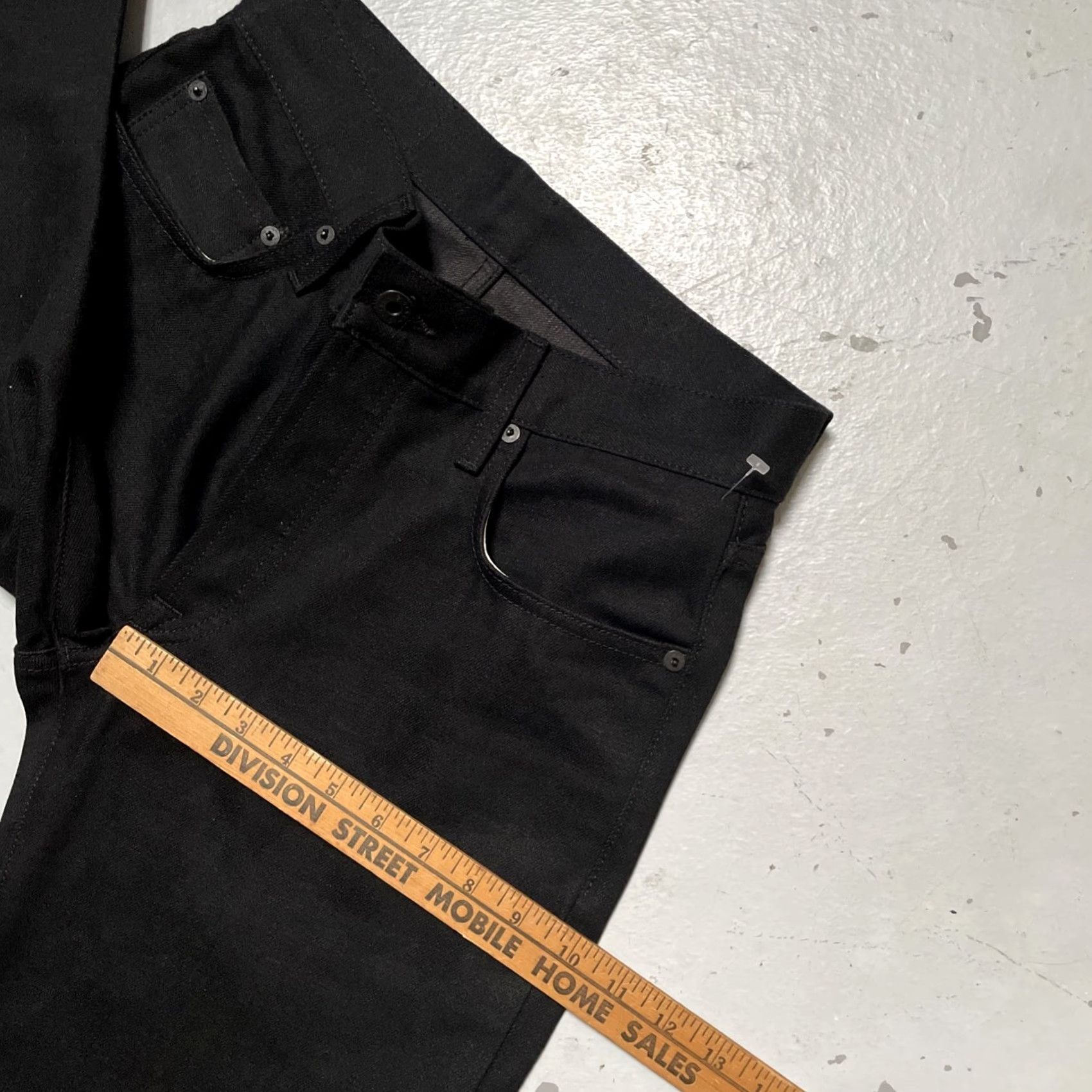 Vintage Ginew Jeans Unisex Adults 30 Dark Black Denim Work Straight NWOT? USA Made In USA Size 30 Jeans Size US 30 / EU 46 - 6 Thumbnail