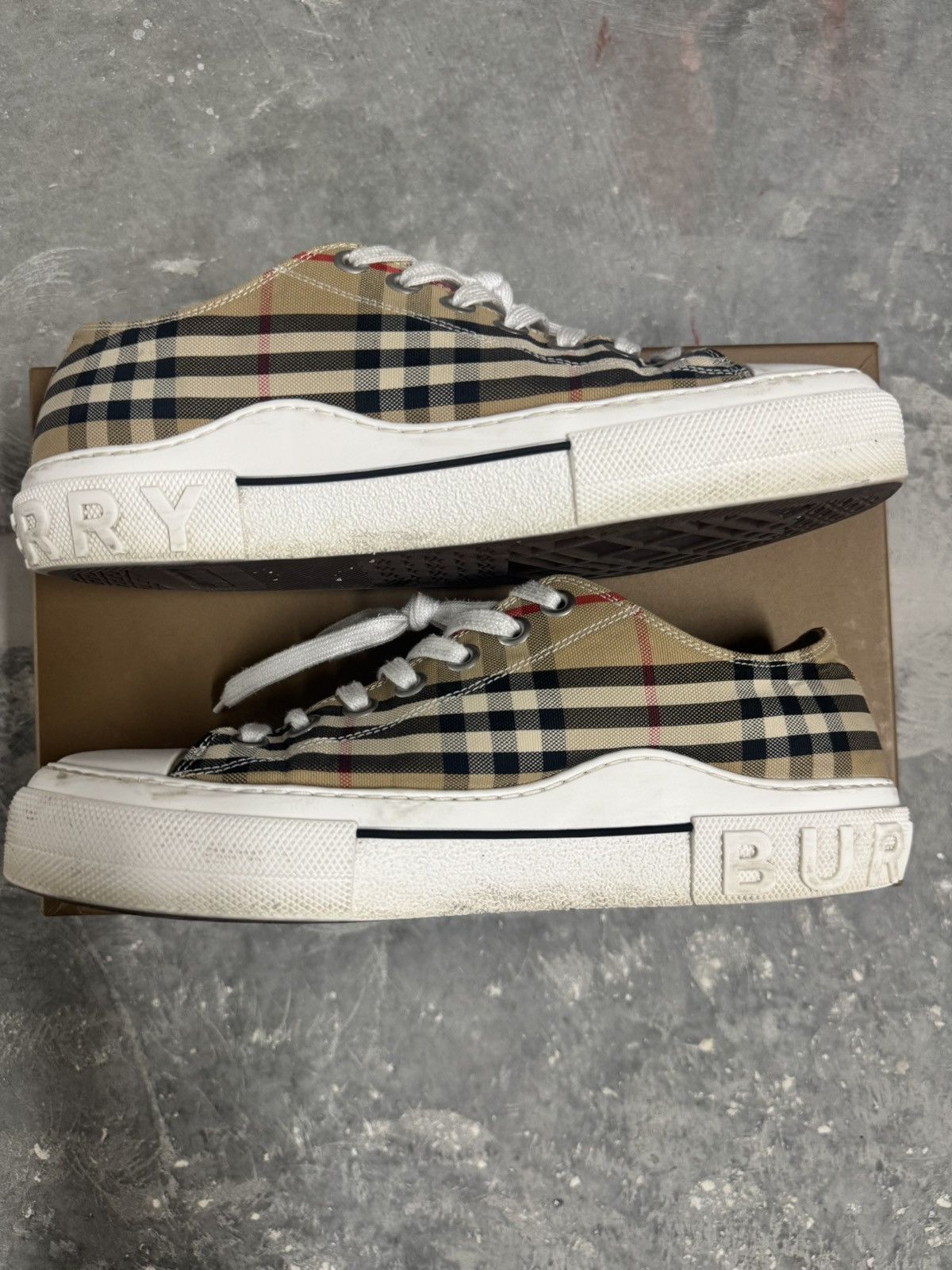 Burberry Burberry Beige Check Sneakers Size US 11 / EU 44 - 3 Thumbnail