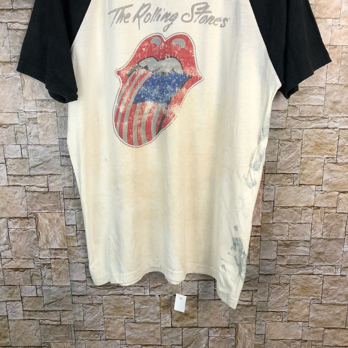 The Rolling Stones The Rolling Stones vintage band tee #A810 Size US L / EU 52-54 / 3 - 3 Thumbnail