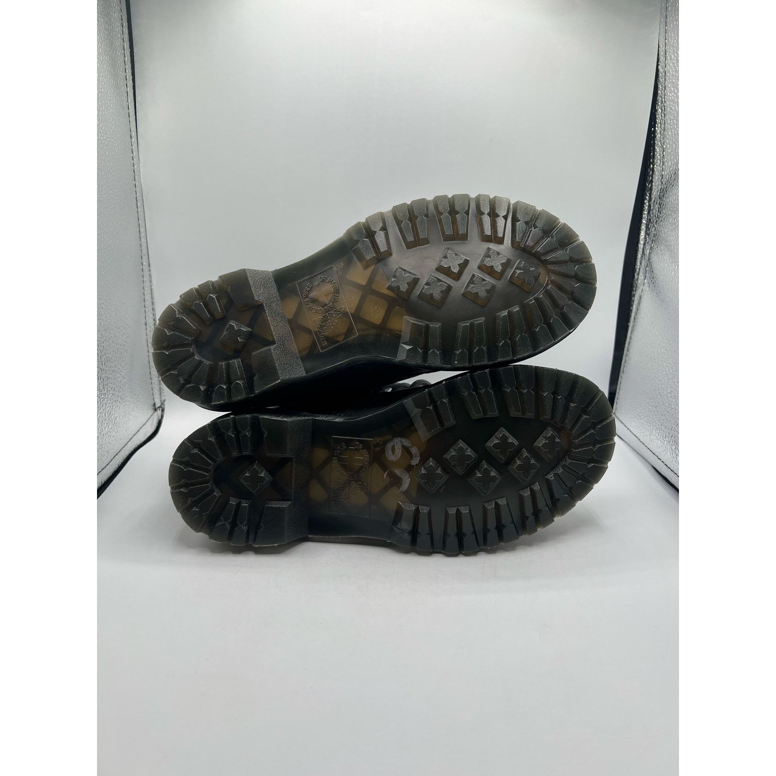 Dr. Martens Dr. Martens Gray Leather Combat Boots Lace-Up Round Size US 5 / IT 35 - 5 Thumbnail