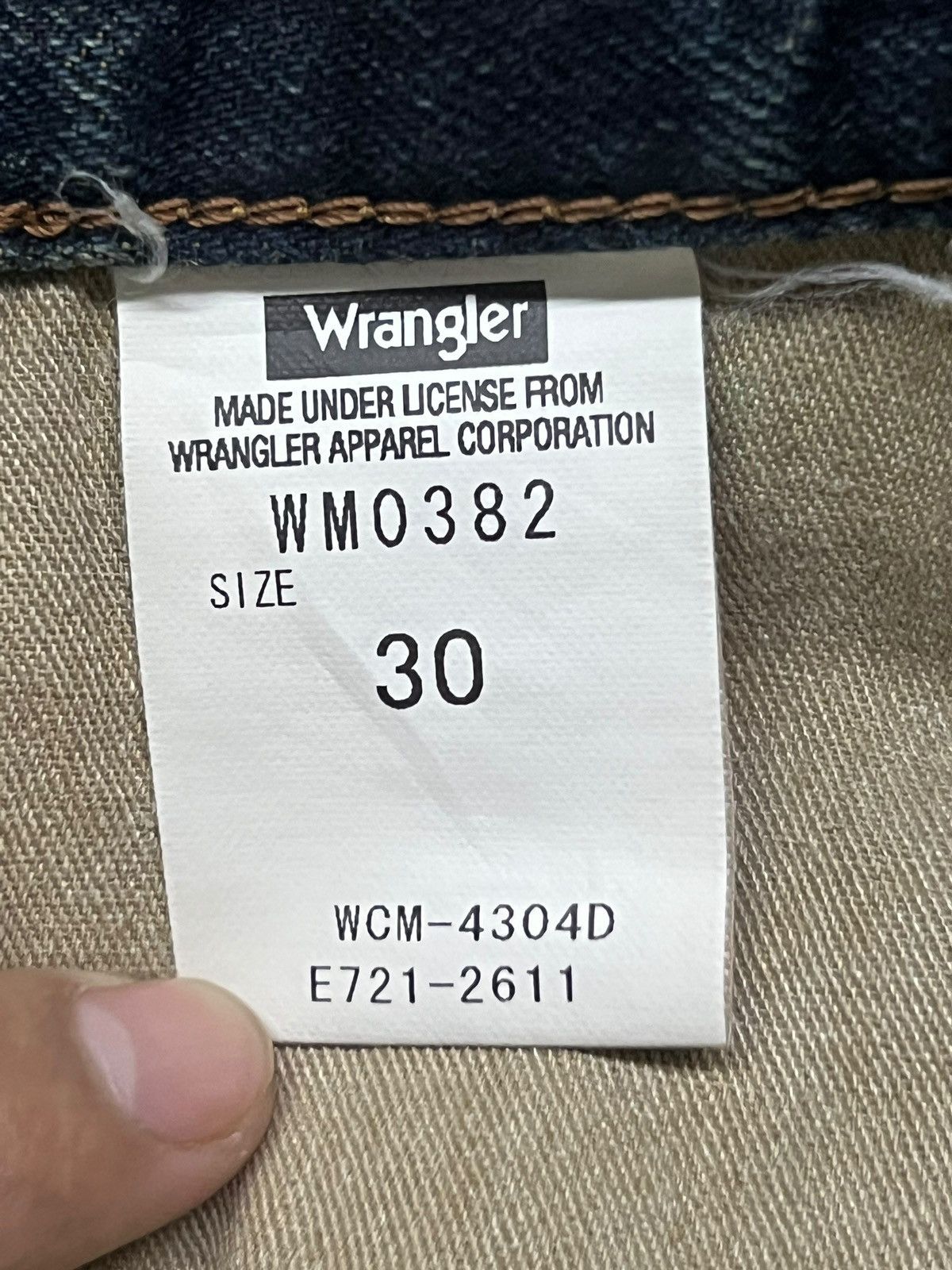 Wrangler Vintage Y2K Wrangler - Faded Mud Wash, Distressed Jeans Size US 31 - 12 Thumbnail
