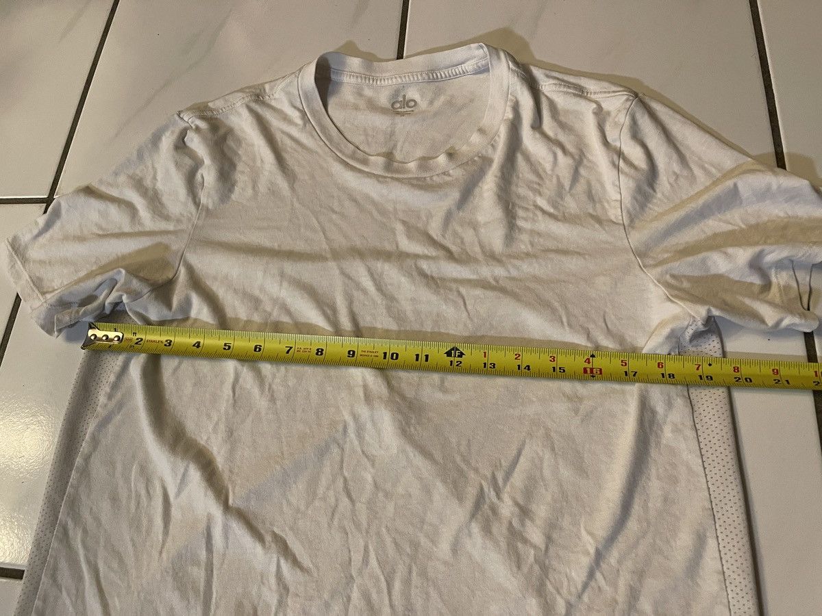 Alo Alo Yoga Men’s Medium Tee Shirt White Short Sleeve Size US M / EU 48-50 / 2 - 4 Thumbnail