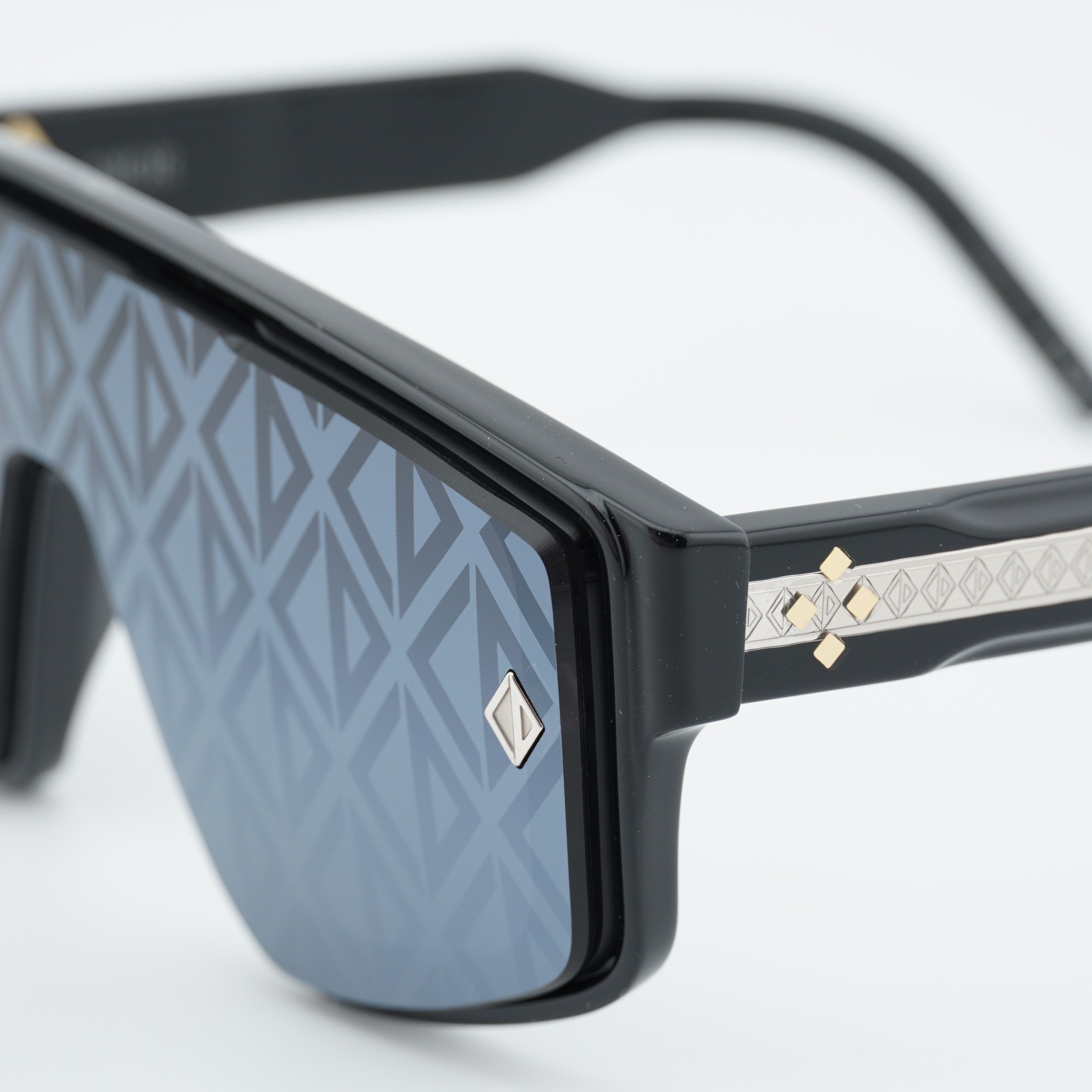 Dior Dior CD DIAMOND M1U 10A0 Sunglasses Black Shield Frame Size ONE SIZE - 2 Thumbnail