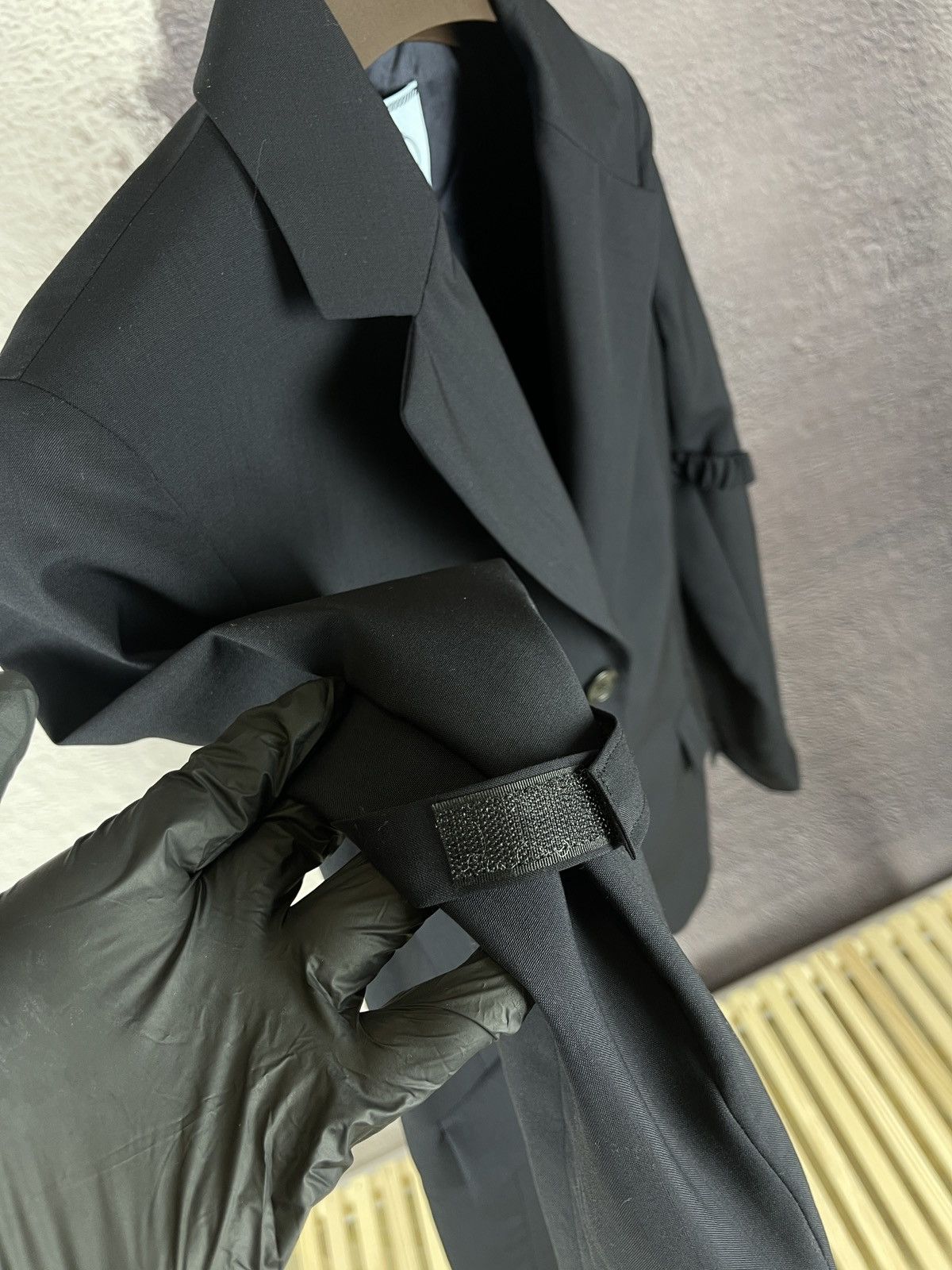 Prada Prada sleeve bondage navy women’s wool blazer 2 buttons Size M / US 6-8 / IT 42-44 - 10 Thumbnail