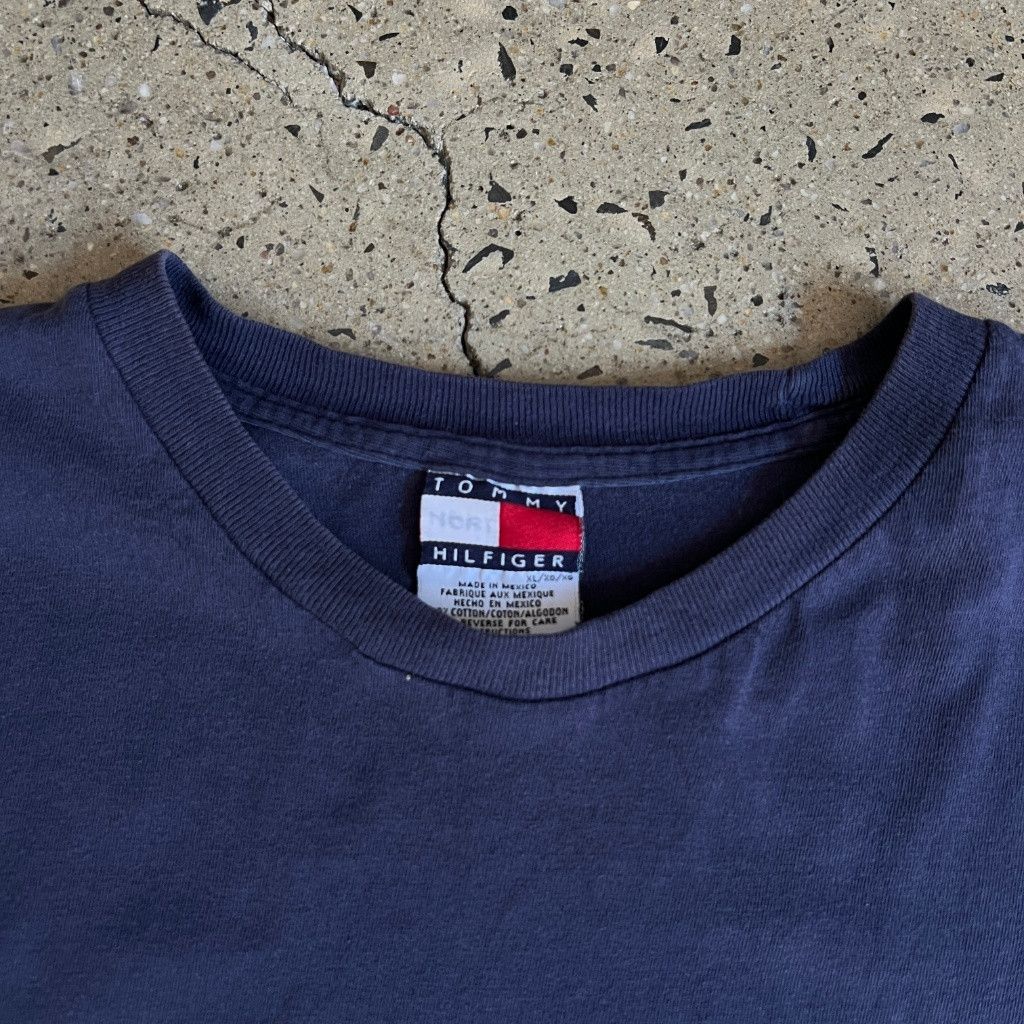 Tommy Hilfiger Tommy Hilfiger Casual Navy T-Shirt - Relaxed Fit Size US M / EU 48-50 / 2 - 2 Thumbnail