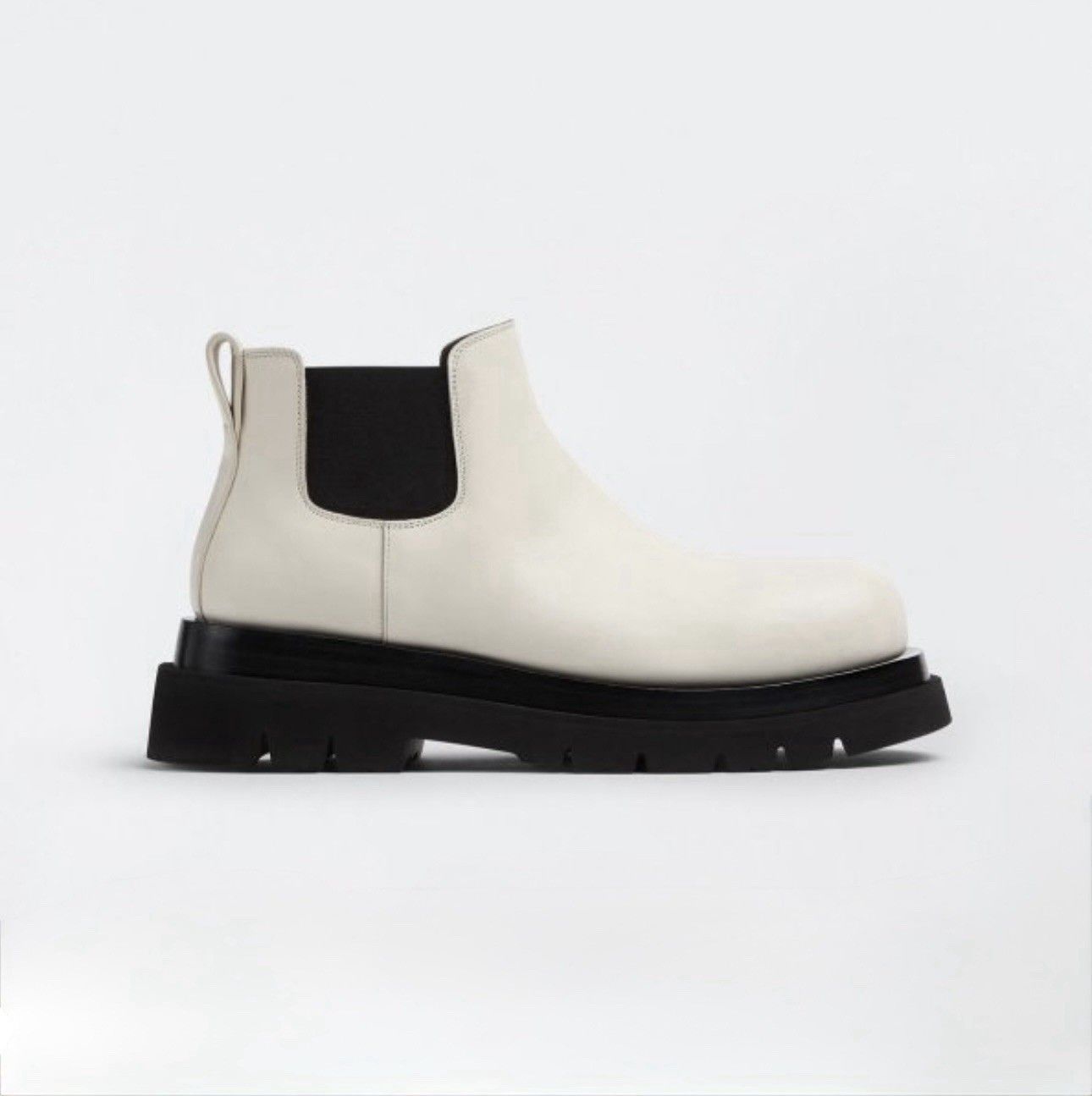 Bottega Veneta Bottega Veneta Lug Chelsea Ankle Boots Size US 10 / EU 43 - 1 Thumbnail