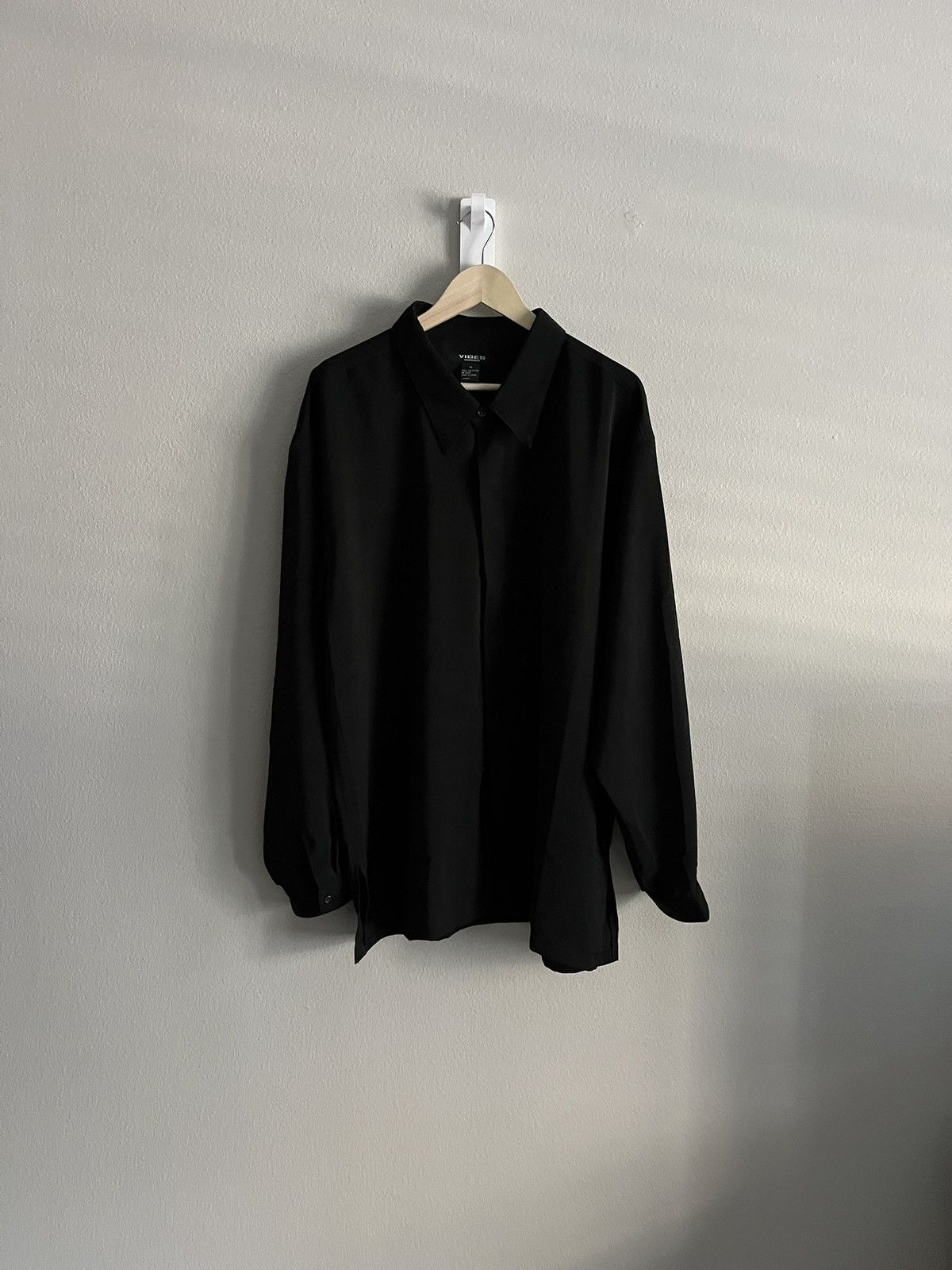 Vintage Black Button Up Shirt Size US XL / EU 56 / 4 - 1 Thumbnail