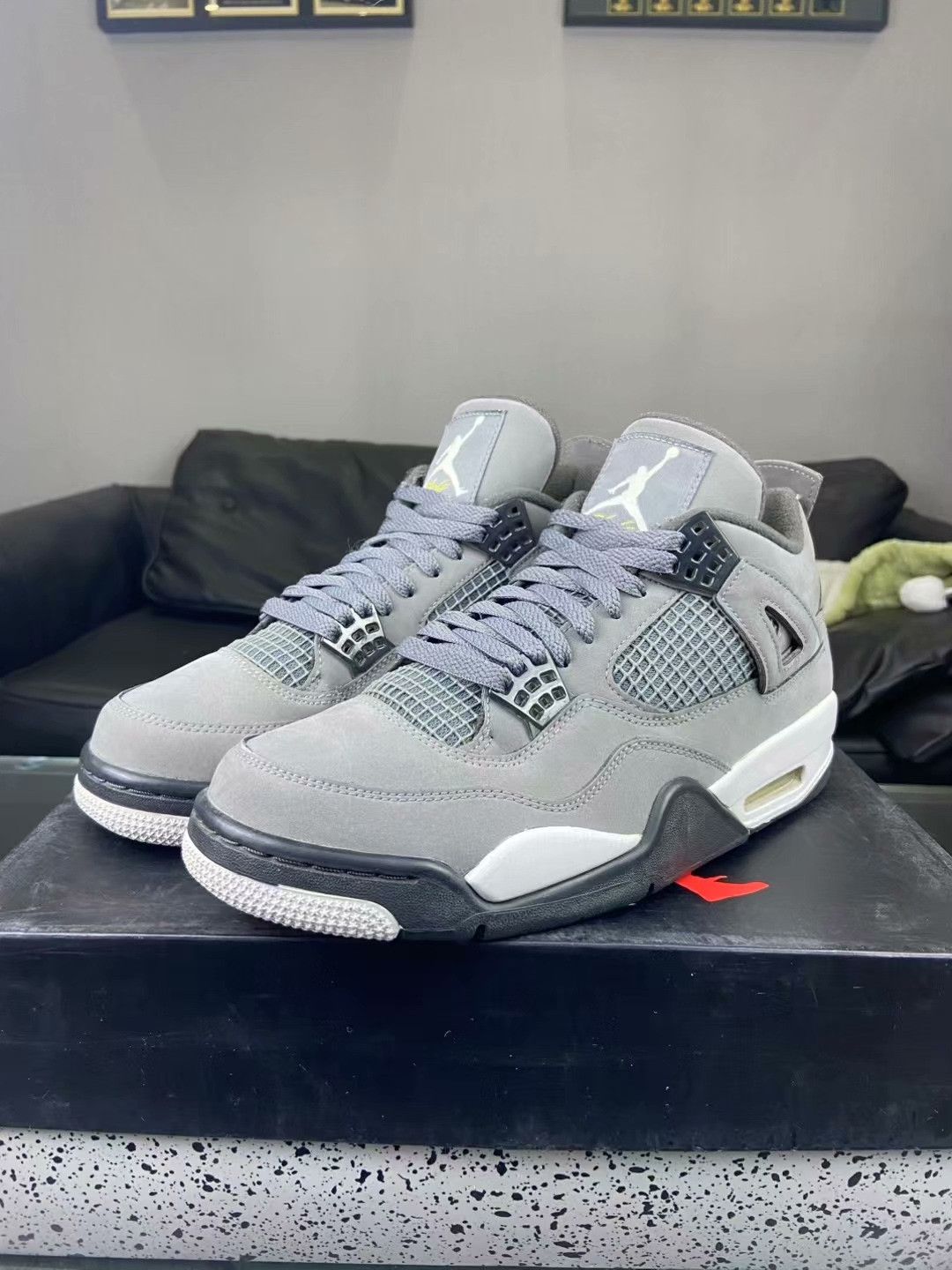 Nike Nike Gray Lowtop Sneakers 9.5 Men Size US 9.5 / EU 42-43 - 1 Thumbnail