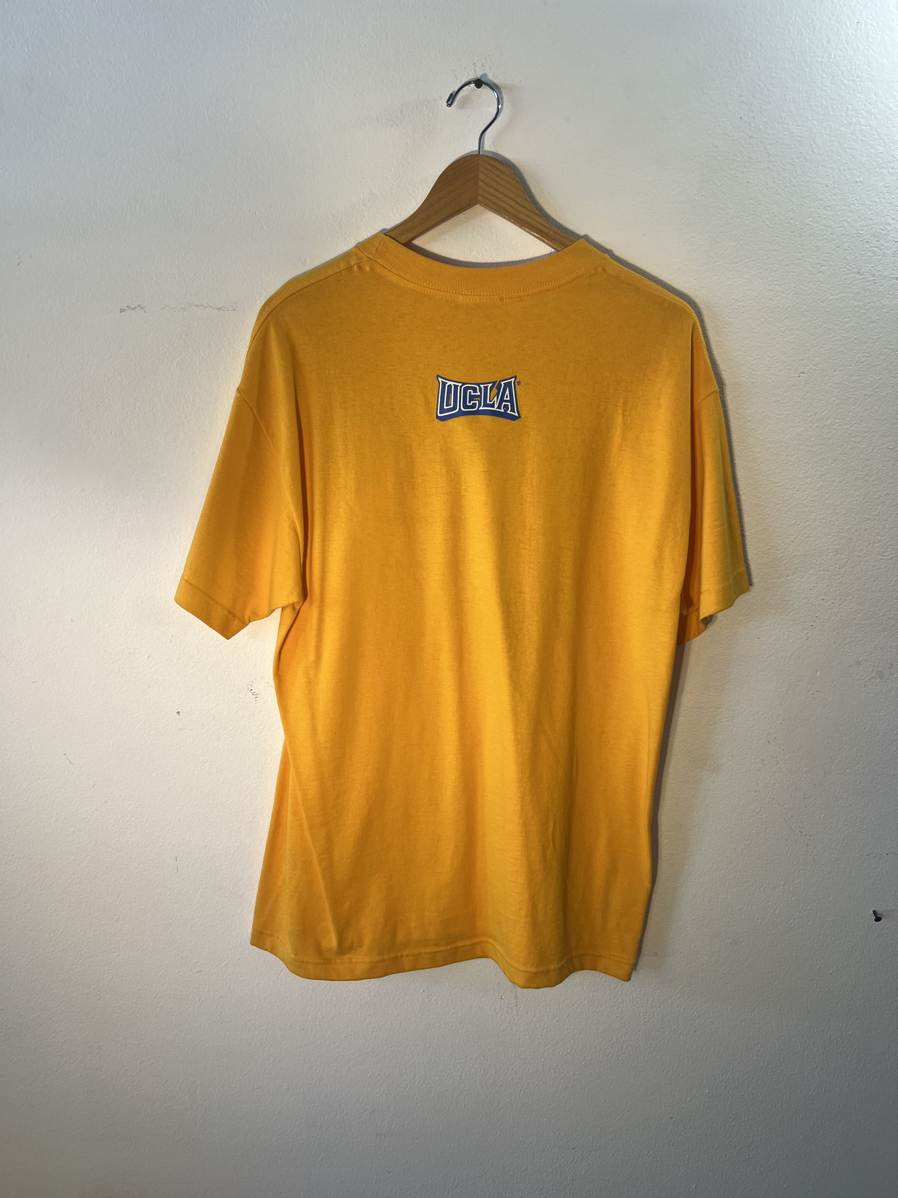 Vintage Vintage UCLA Y2K T Shirt Size US L / EU 52-54 / 3 - 5 Thumbnail
