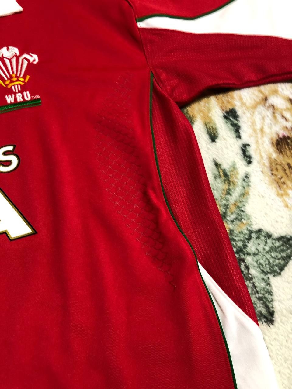 Under Armour Men’s Under Armour WRU Wales Jersey Red Polyester Size US L / EU 52-54 / 3 - 3 Thumbnail