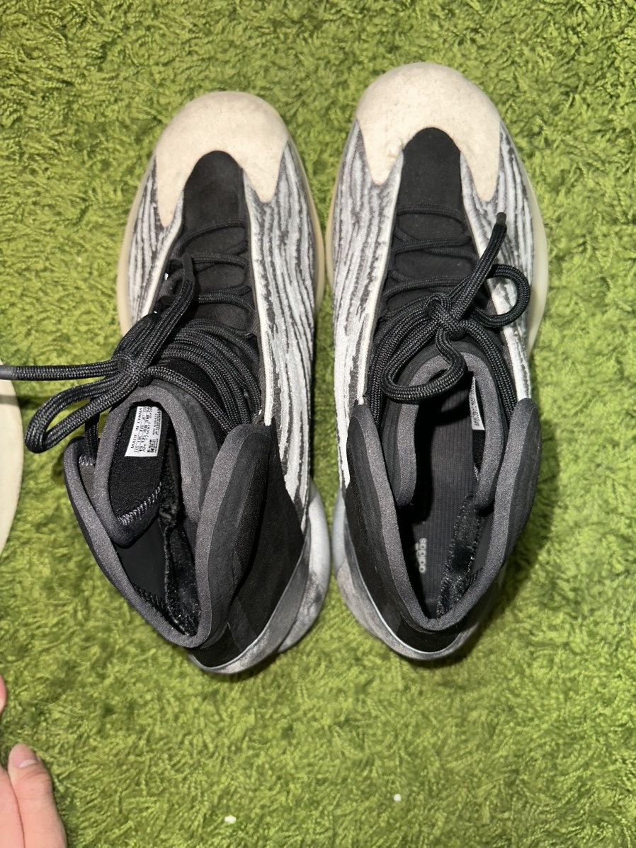 Adidas Yeezy QNTM Size US 13 / EU 46 - 8 Thumbnail