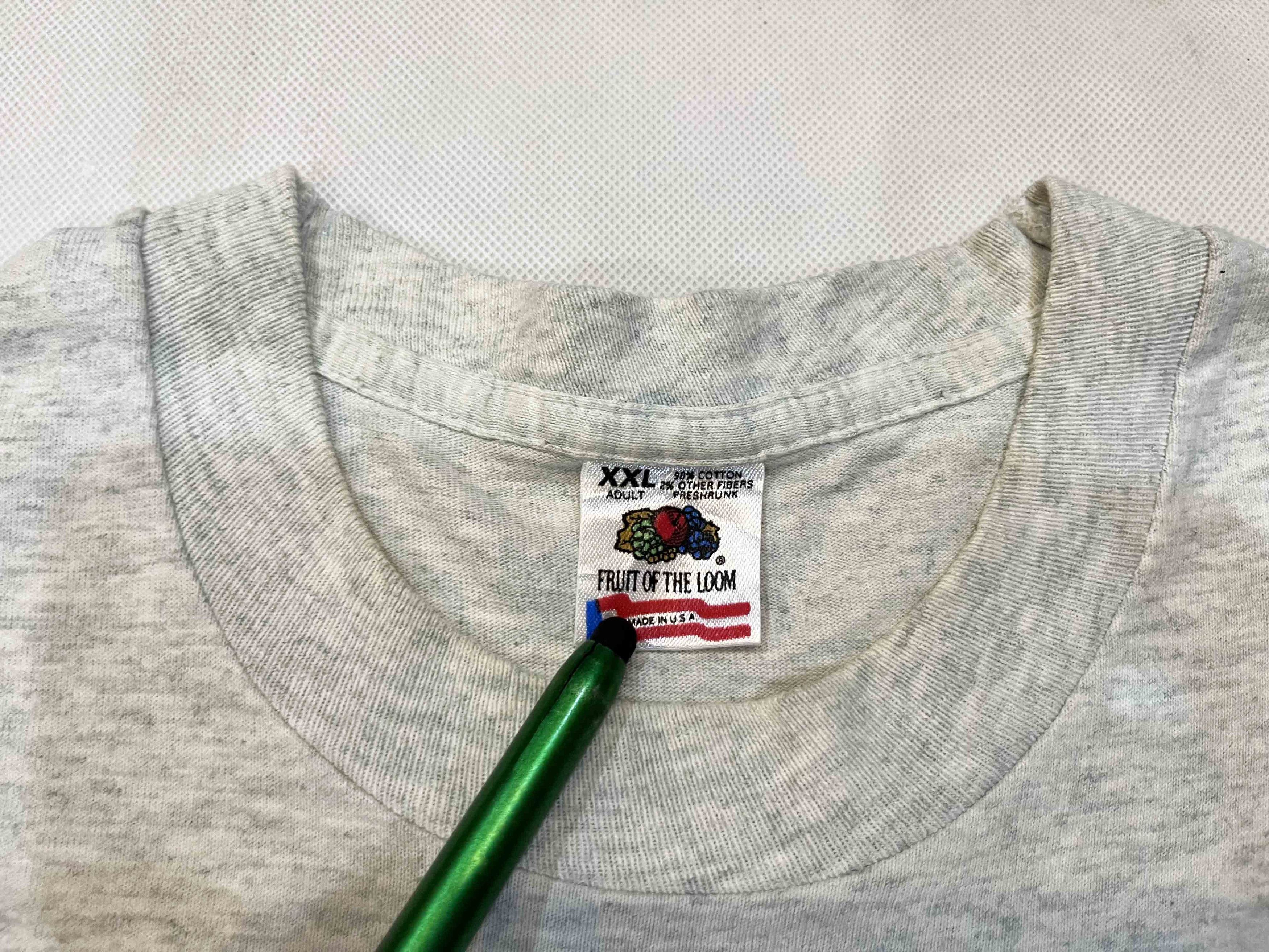 Fruit Of The Loom × Vintage Vintage Fruit of the Loom NHL Detroit Red Wings T-Shirt Size US XXL / EU 58 / 5 - 3 Thumbnail