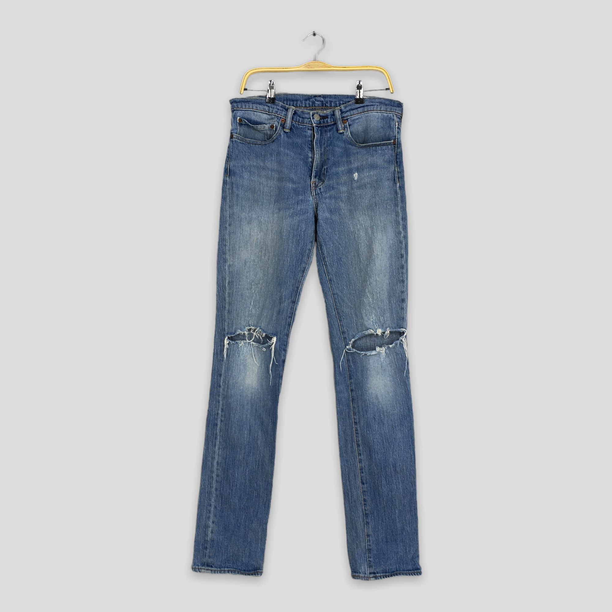 image of Size 32X34.5 Vintage Levi's 511 Slim Fit Jeans in Blue, Men's