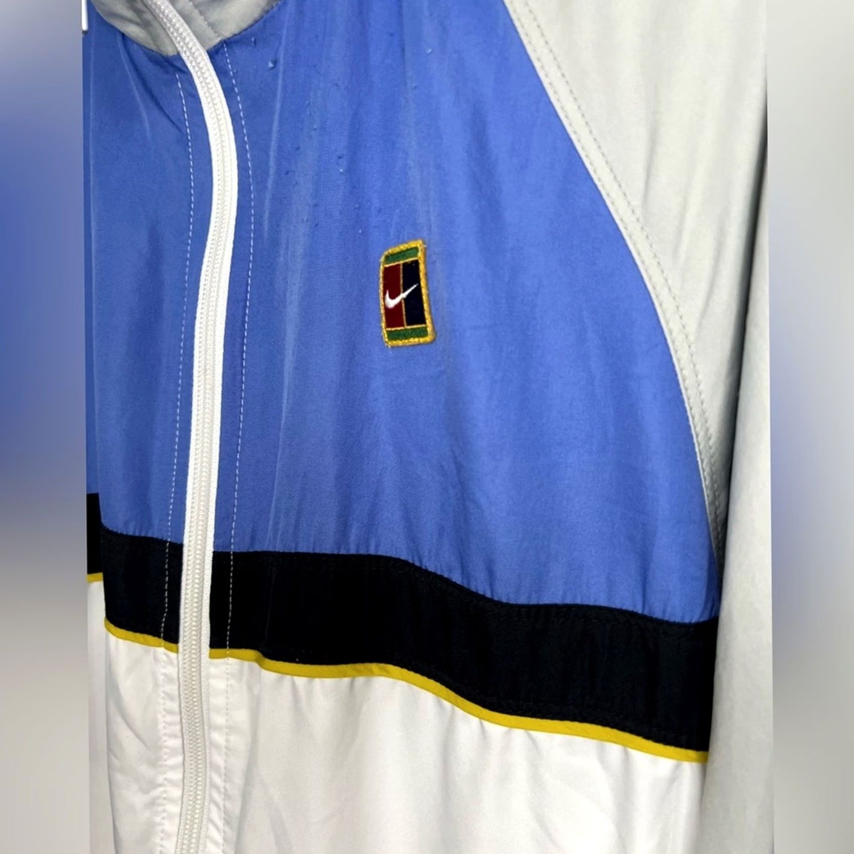 Nike VINTAGE Nike Challenge Court Zip Jacket Hood SZ SMALL Agassi Tennis Lined 90s Mens White Zip Jacket Small Size US S / EU 44-46 / 1 - 3 Thumbnail