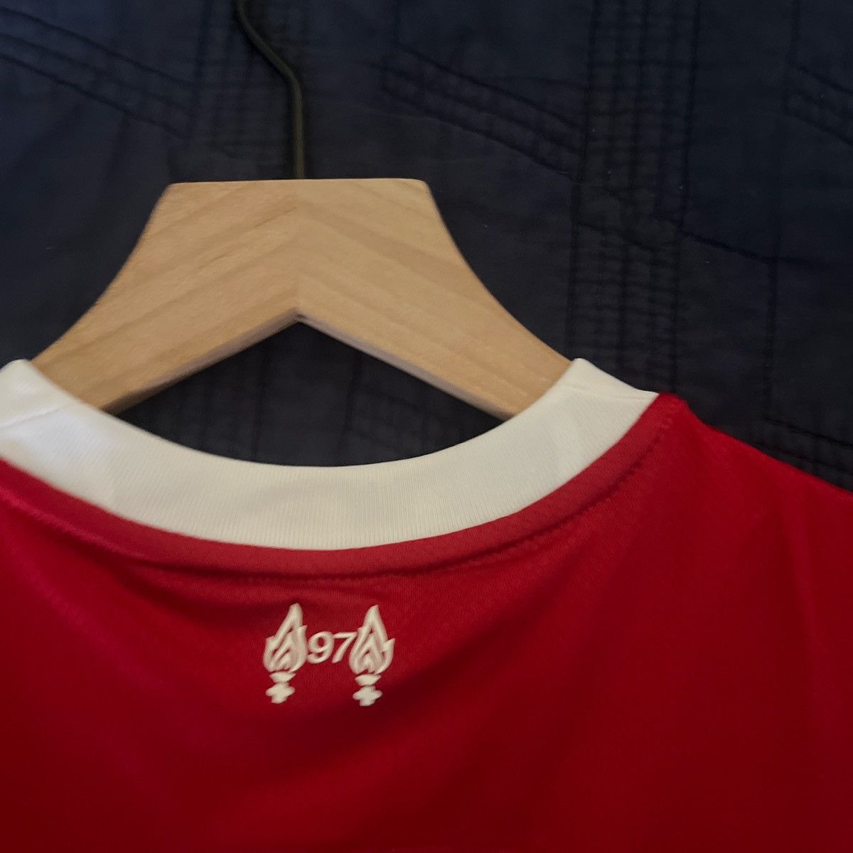 Nike 22/23 Liverpool kit Size US M / EU 48-50 / 2 - 1 Thumbnail