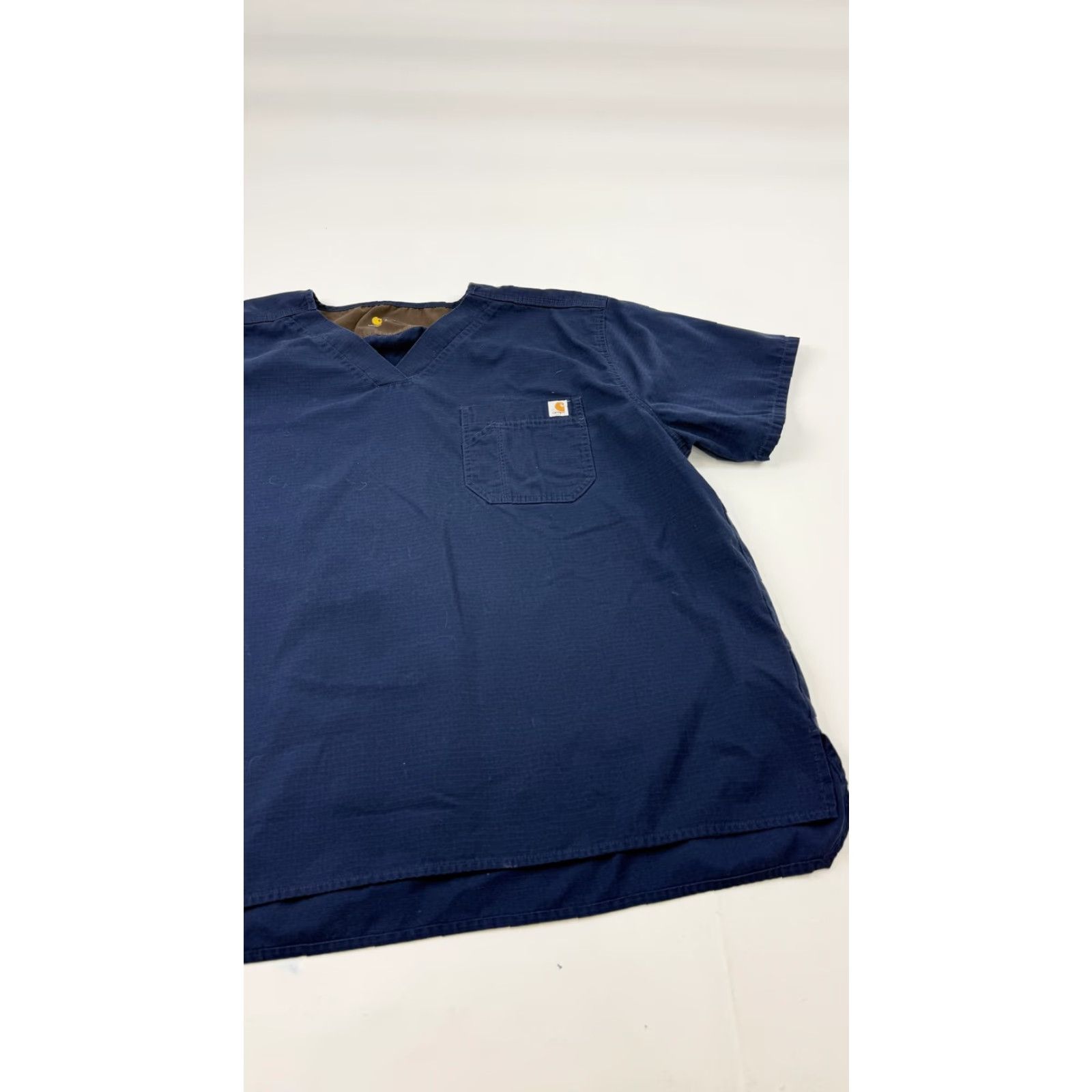 Carhartt Carhartt Scrub Shirt Mens 2XL Navy Blue Ripstop V Neck Medical Workwear Pocket Size US XXL / EU 58 / 5 - 2 Thumbnail
